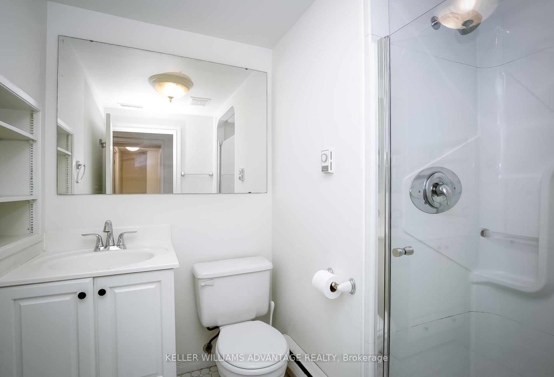146 Madison Avenue Lower, Toronto C02 — photo 5 of 5