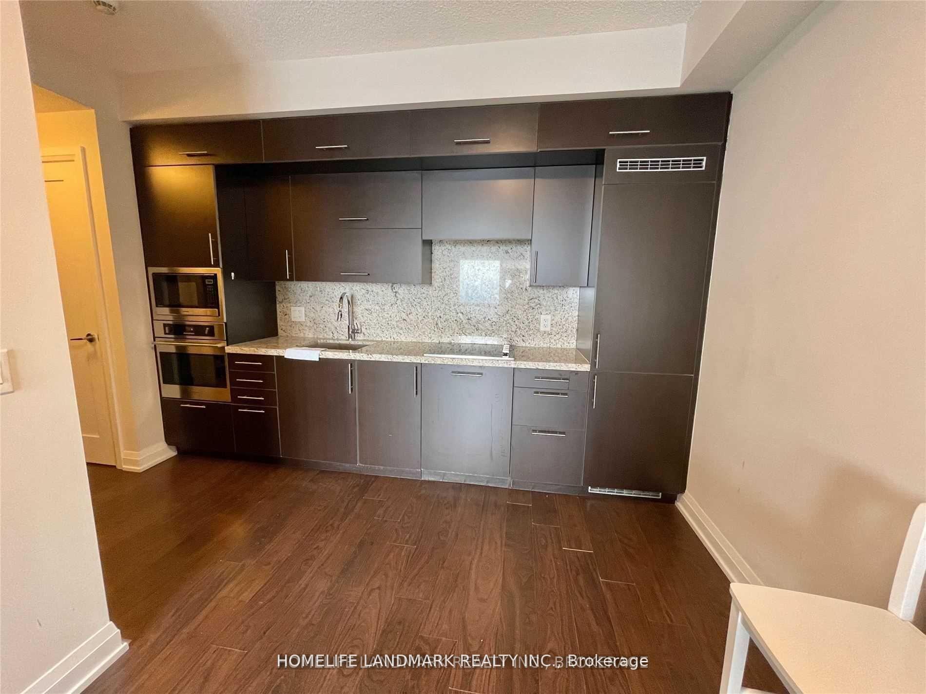 5 Sheppard Avenue E 3516, Toronto C14 — photo 2 of 5