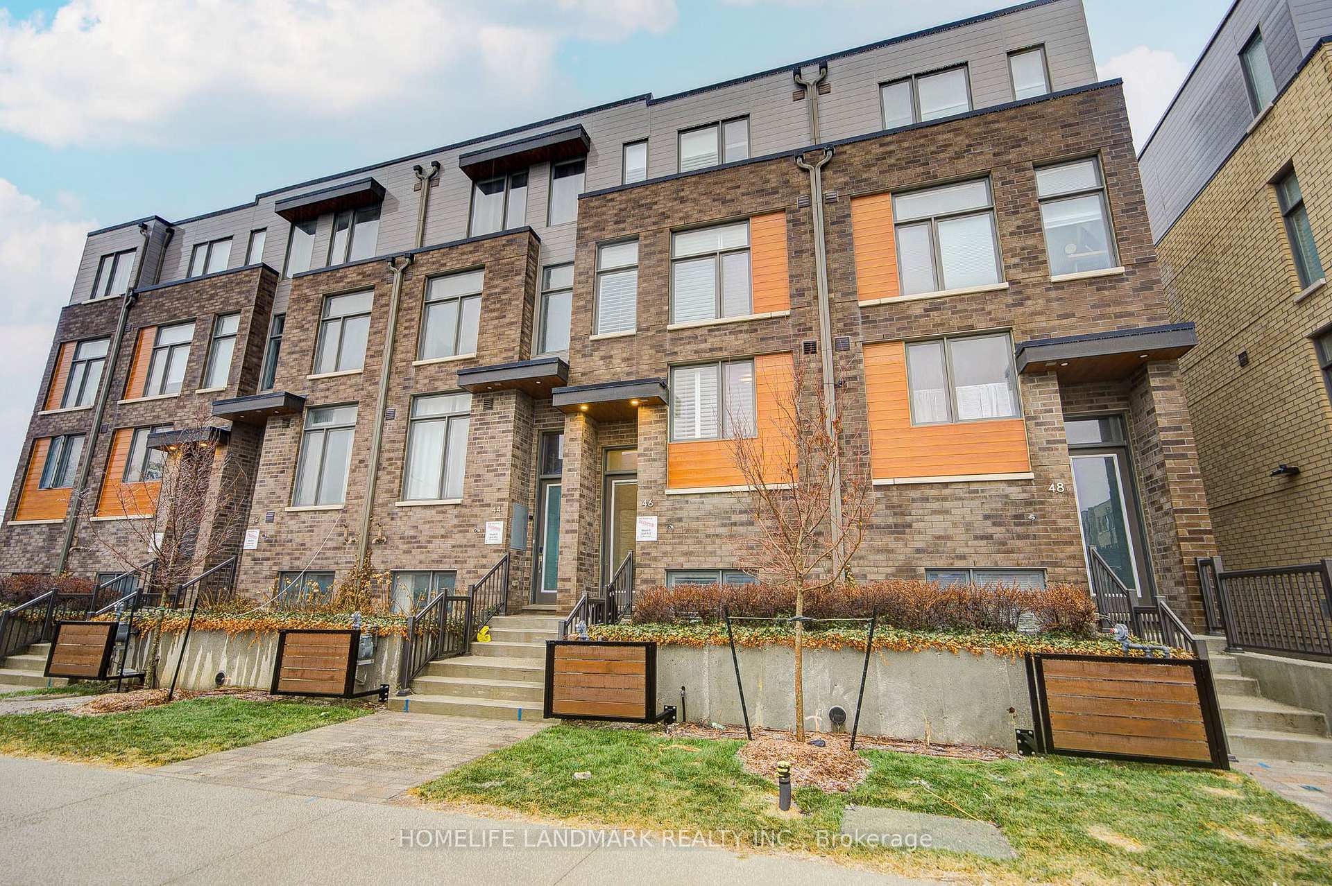 46 Hooyo Terrace, Toronto C04, ON M6A 0E2 — Toronto C04, Ontario