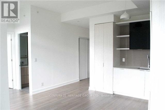 6 Parkwood Avenue 512, Toronto C02 — photo 4 of 5