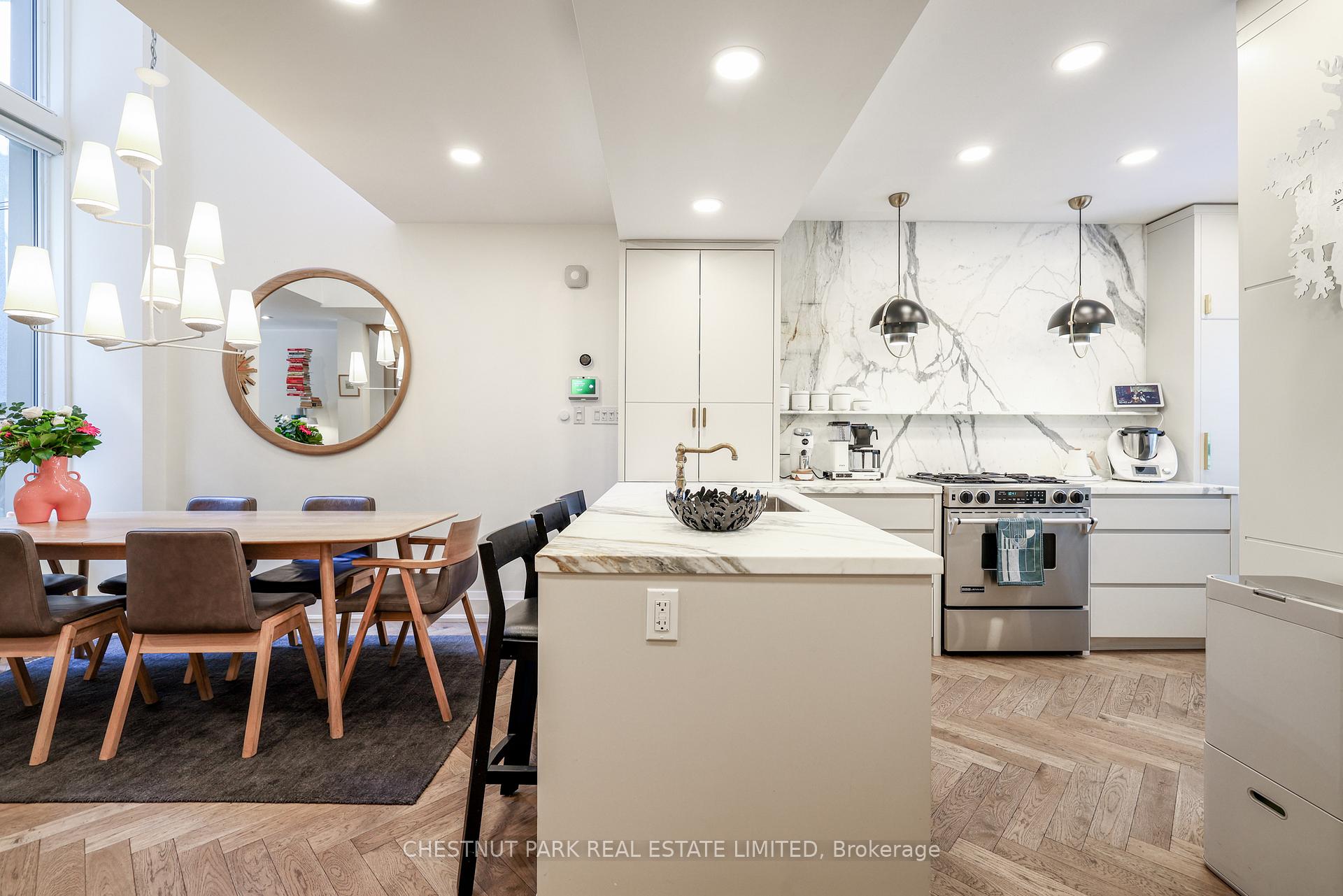 27 Gibson Avenue, Toronto C02 — photo 4 of 5