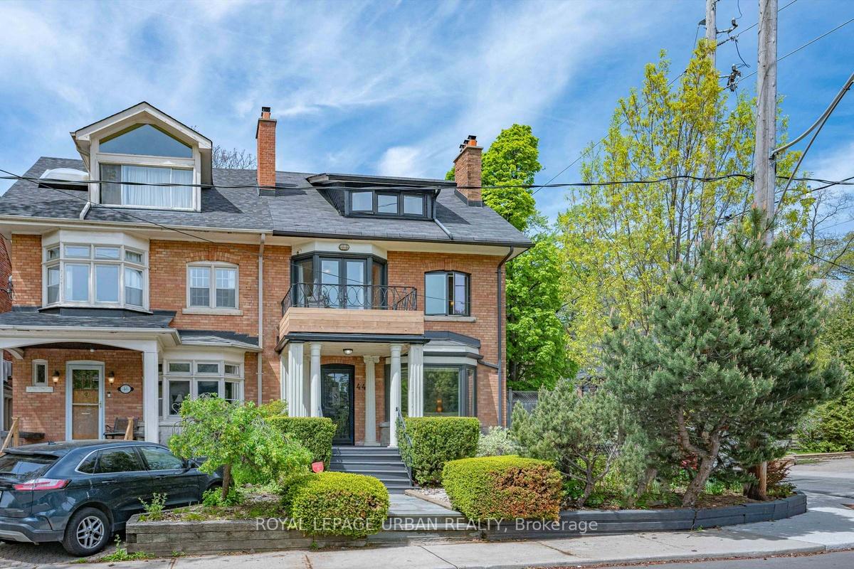 44 Austin Terrace, Toronto C02 — photo 2 of 5