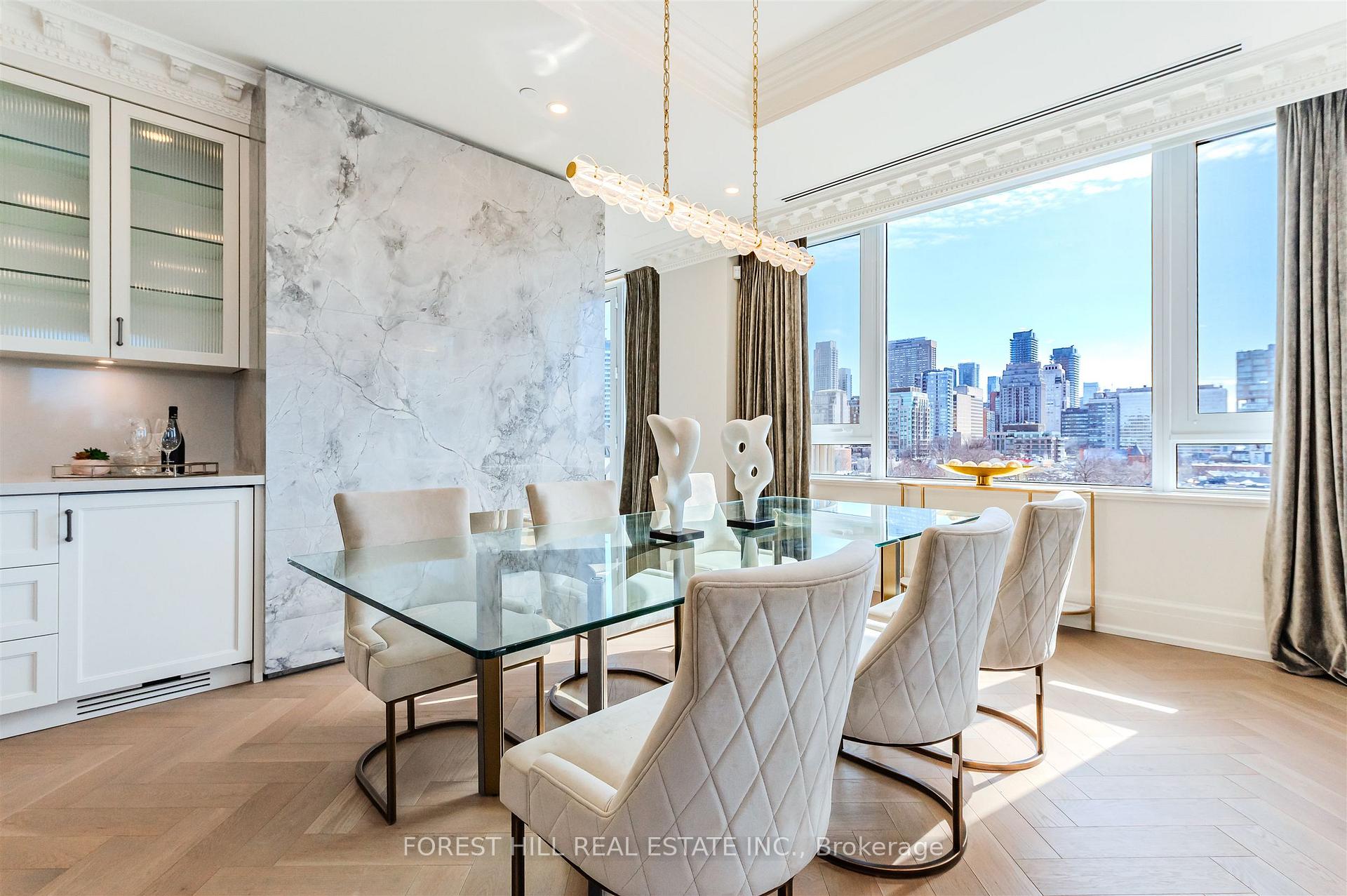 128 Hazelton Avenue 602, Toronto C02 — photo 4 of 5