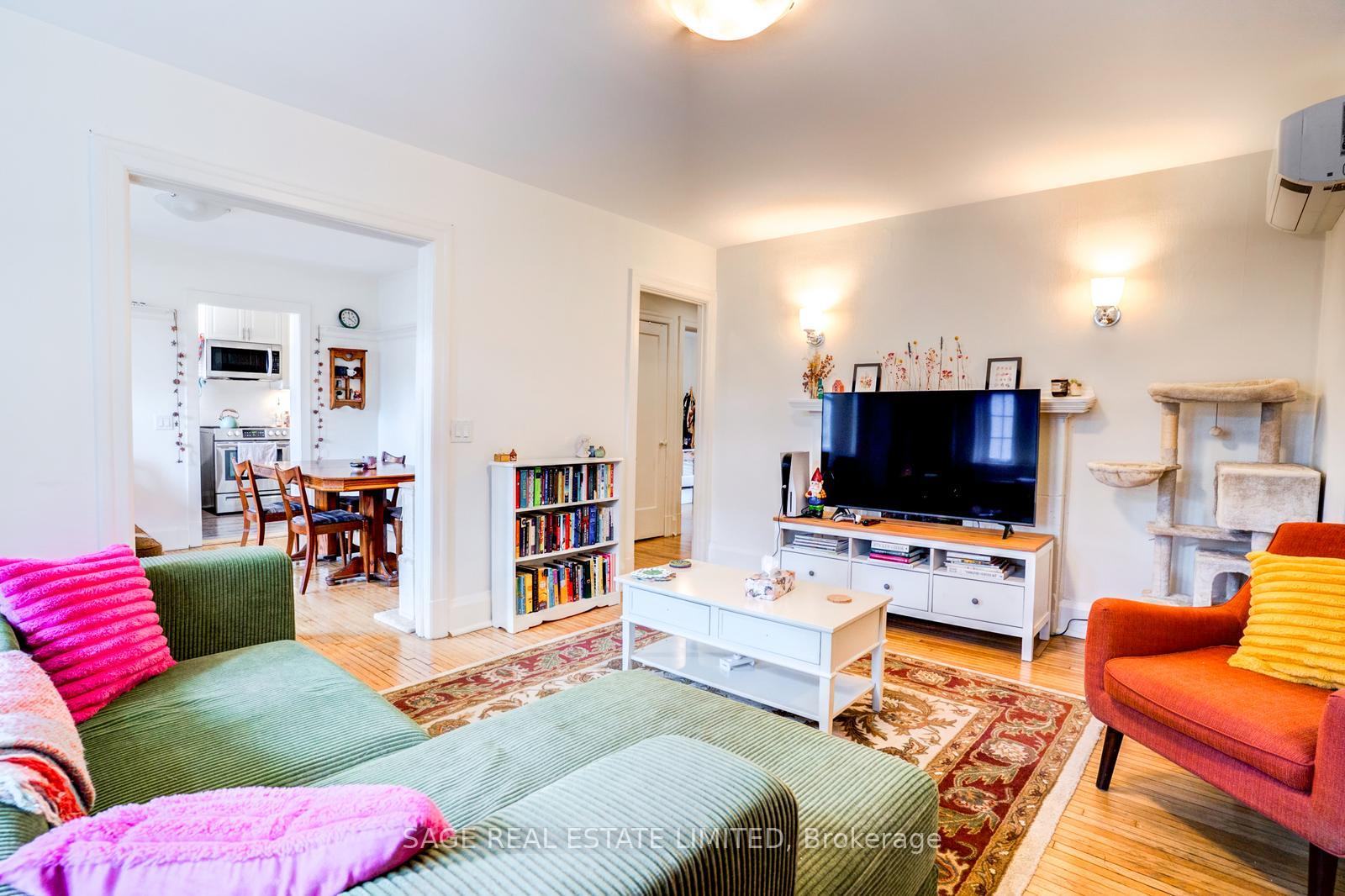 48 Lawton Boulevard 15, Toronto C02 — photo 3 of 5