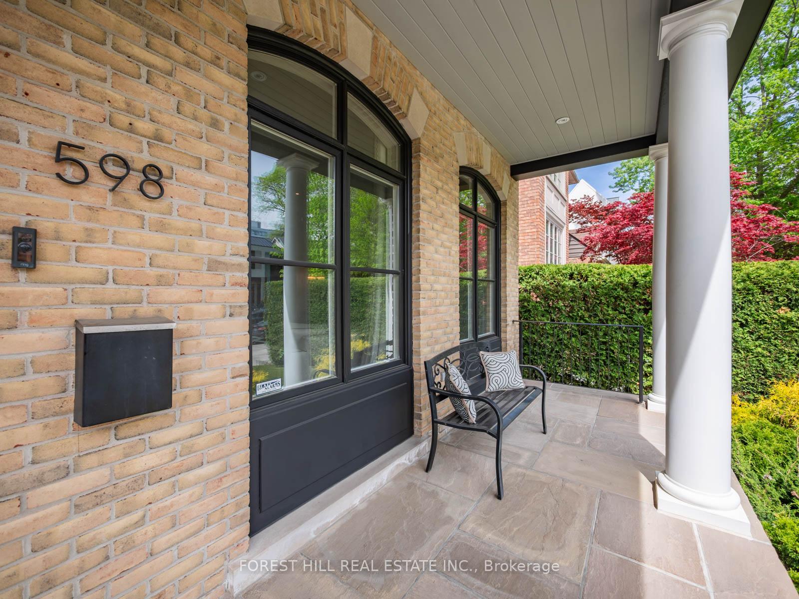 598 Castlefield Avenue, Toronto C04 — photo 3 of 5