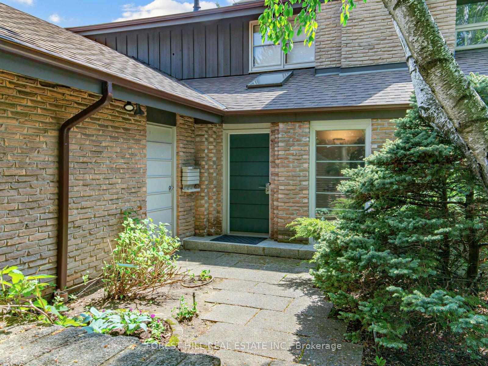 43 Beaverhall Drive, Toronto C12 — photo 2 of 5