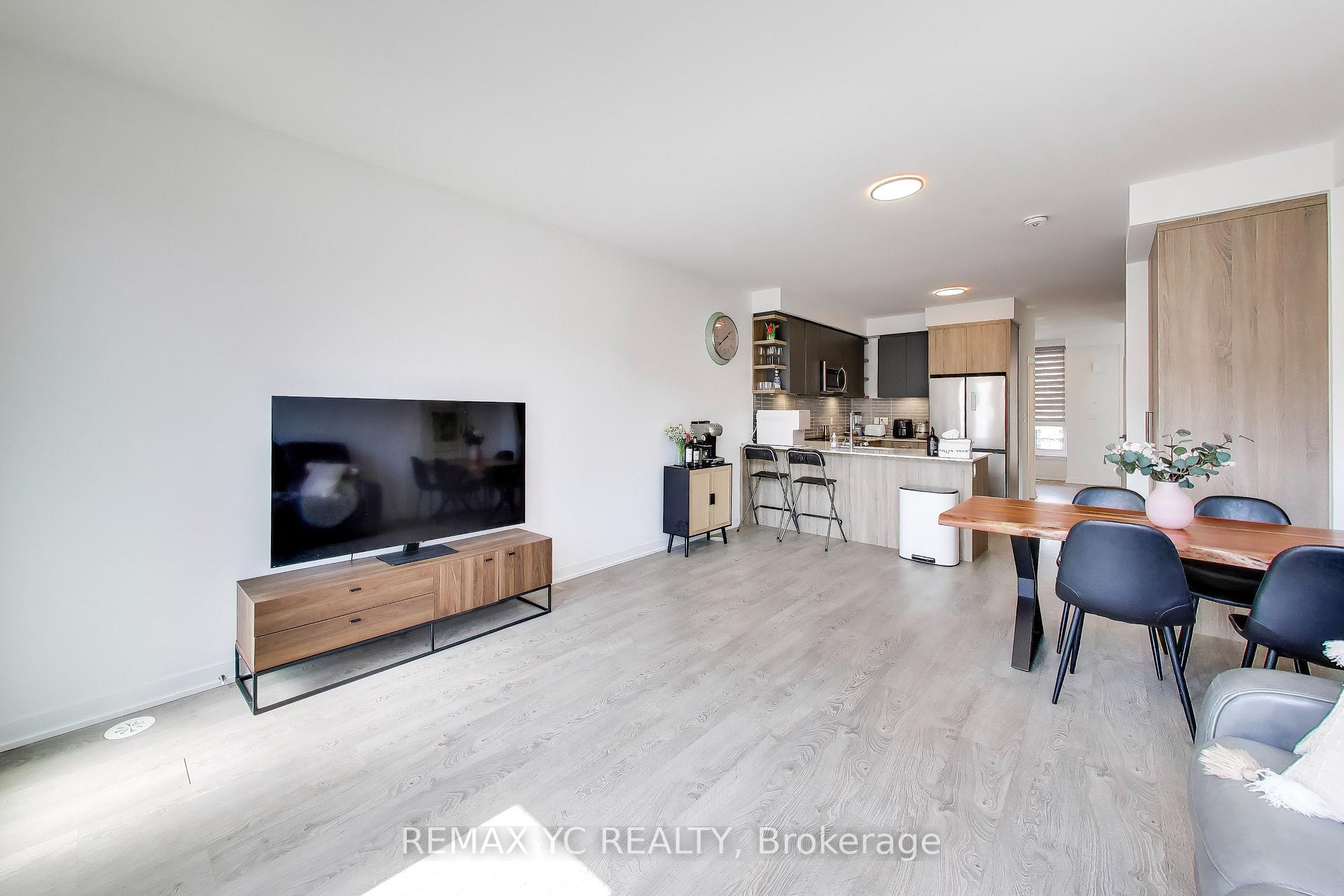 18 Deep Roots Terrace, Toronto C04 — photo 3 of 5