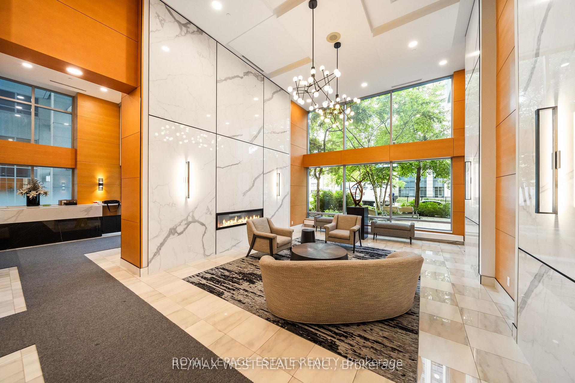 4978 Yonge Street 808, Toronto C07 — photo 4 of 5