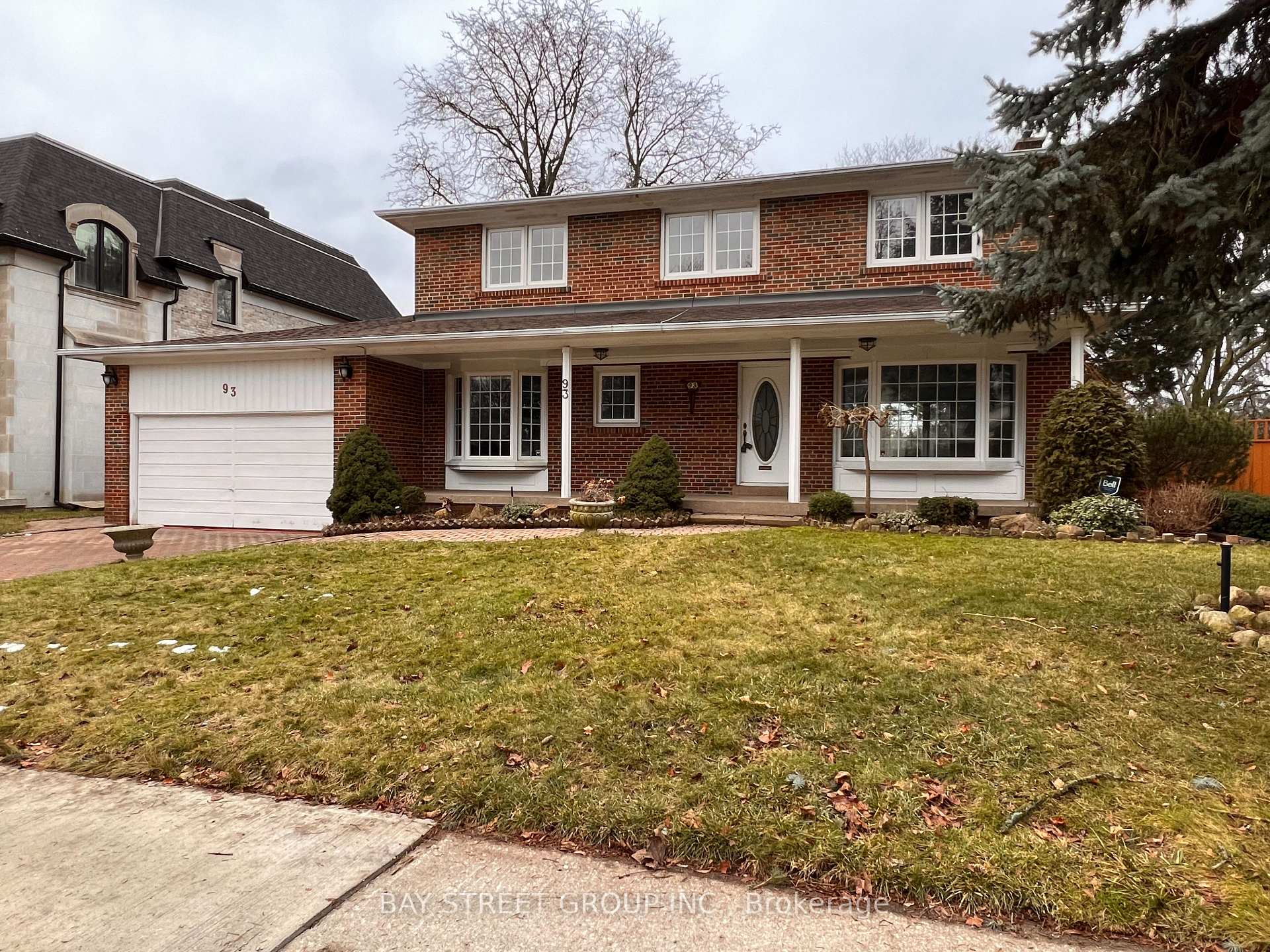 93 Lord Seaton Road, Toronto C12, ON M2P 1K7 — Toronto C12, Ontario