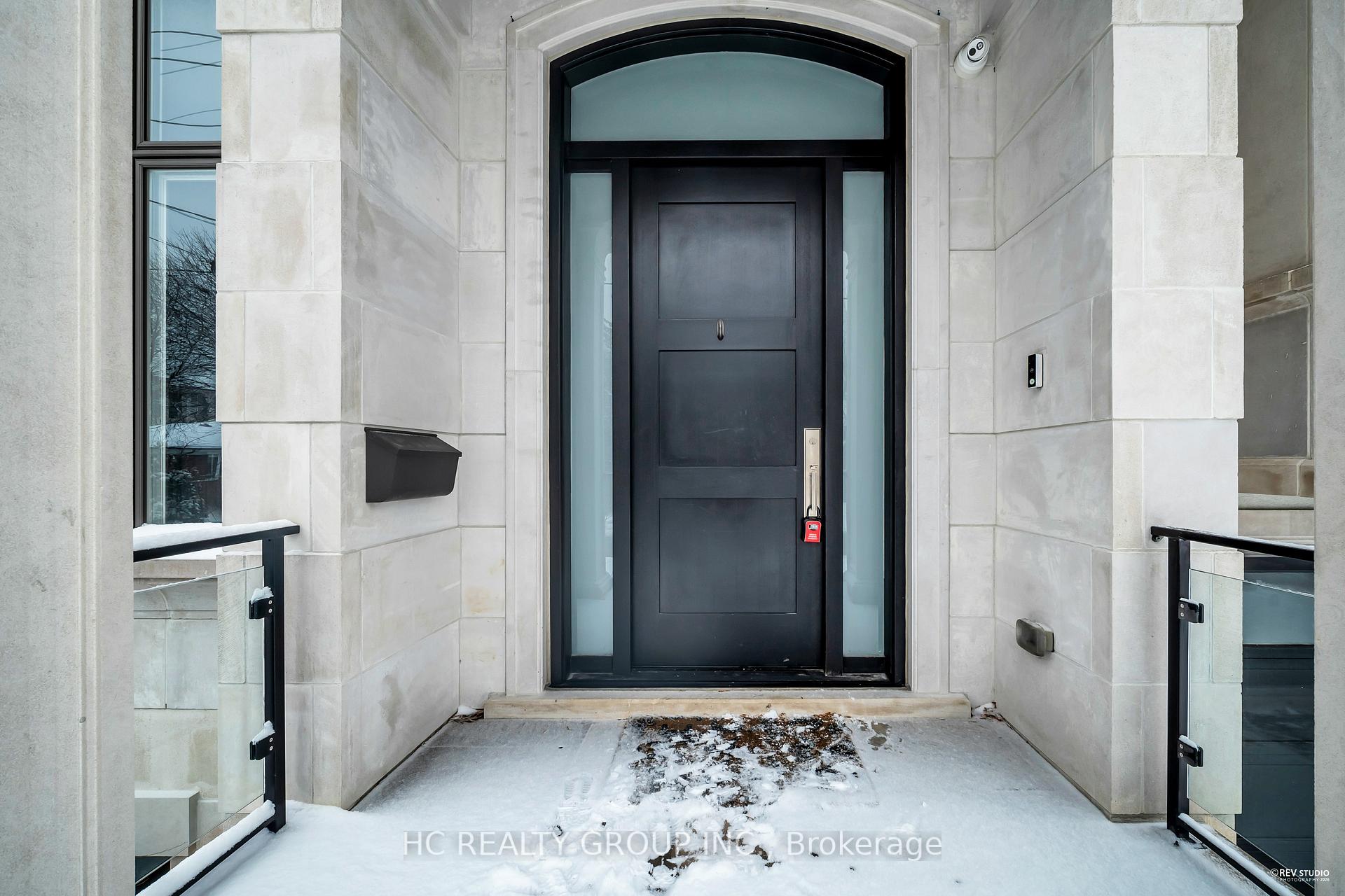 92 Glen Rush Boulevard, Toronto C04 — photo 3 of 5