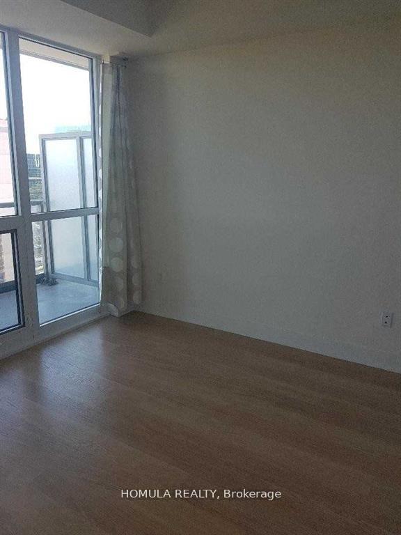 88 Sheppard Avenue E 1510, Toronto C14 — photo 3 of 5
