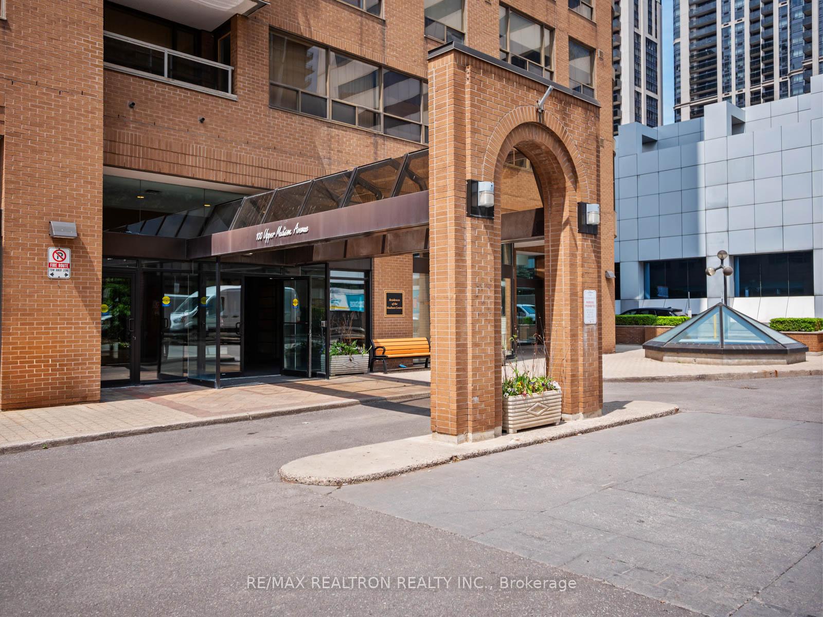 100 Upper Madison Avenue #1709, Toronto C07 — photo 3 of 5