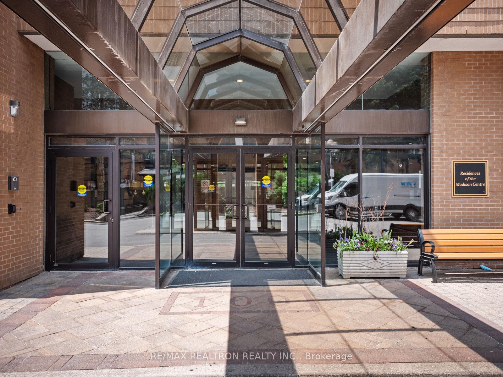 100 Upper Madison Avenue #1709, Toronto C07 — photo 4 of 5