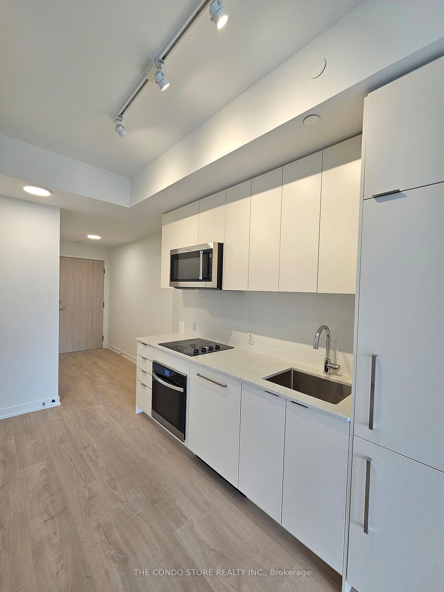 181 Sheppard Avenue E 715, Toronto C14 — photo 4 of 5