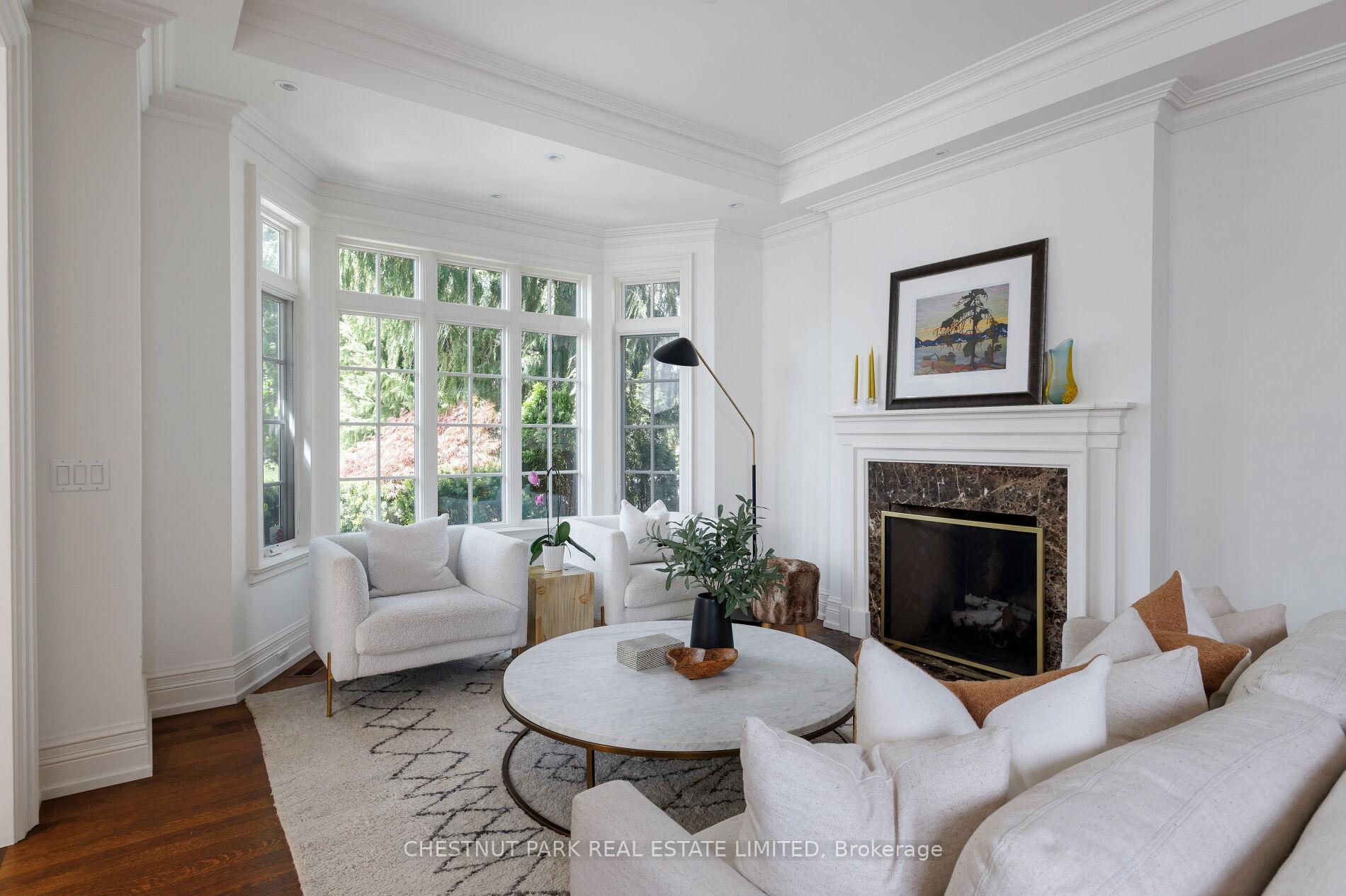7 Strathgowan Crescent, Toronto C04 — photo 5 of 5