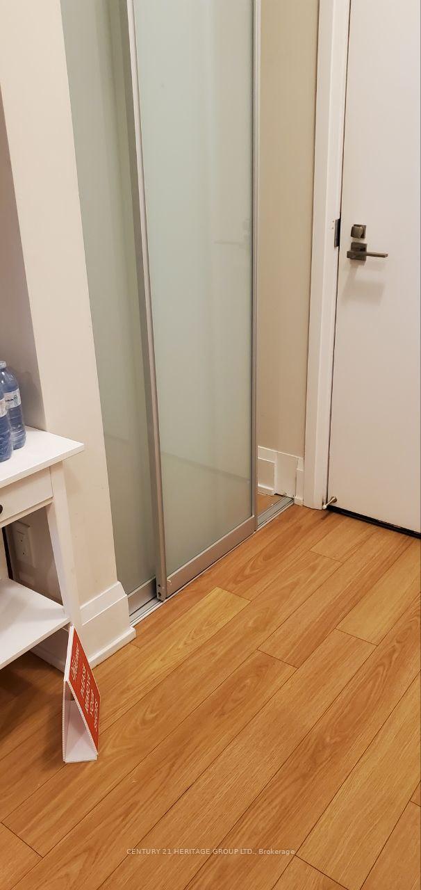 120 Harrison Garden Boulevard 1431, Toronto C14 — photo 3 of 5