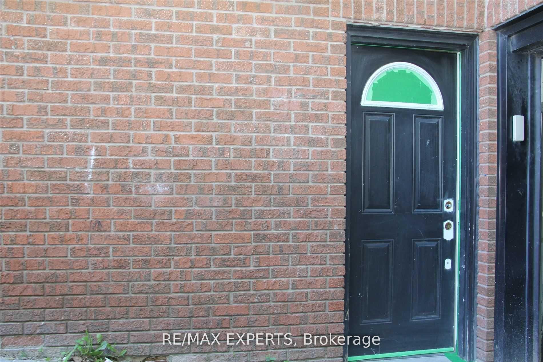 599 Glencairn Avenue Bsmt, Toronto C04 — photo 2 of 5