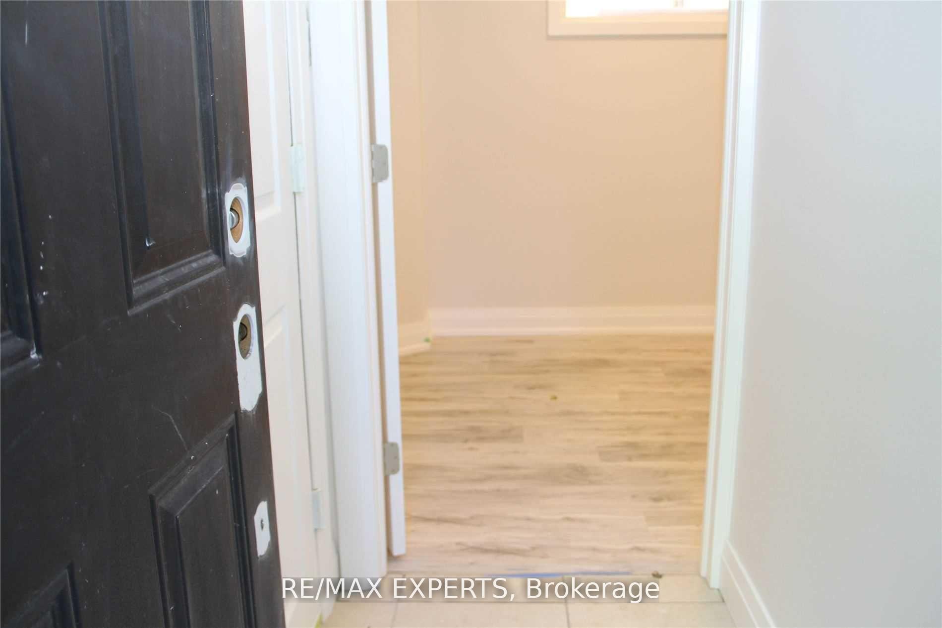 599 Glencairn Avenue Bsmt, Toronto C04 — photo 3 of 5