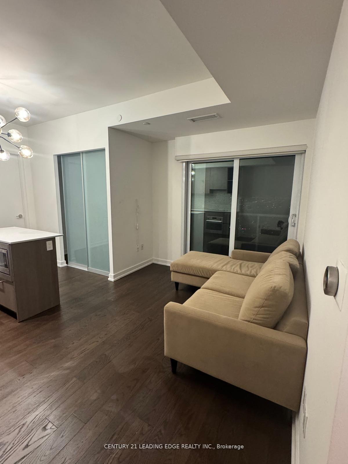 1 YORKVILLE Avenue, Toronto C02 — photo 4 of 5