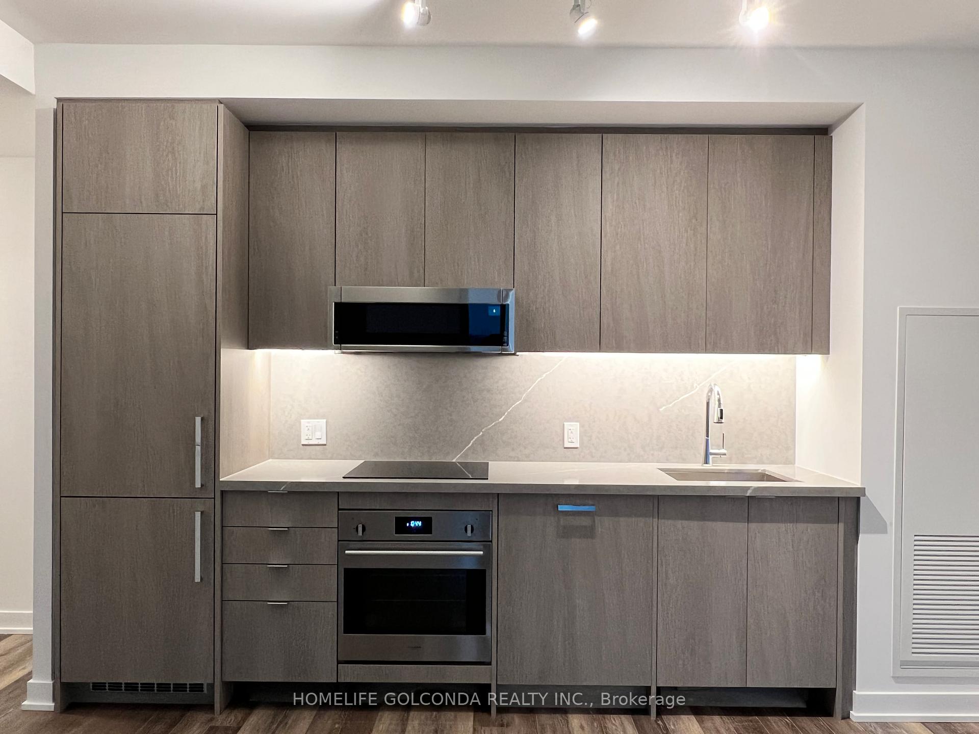 250 Lawrence Avenue W 708, Toronto C04 — photo 4 of 5