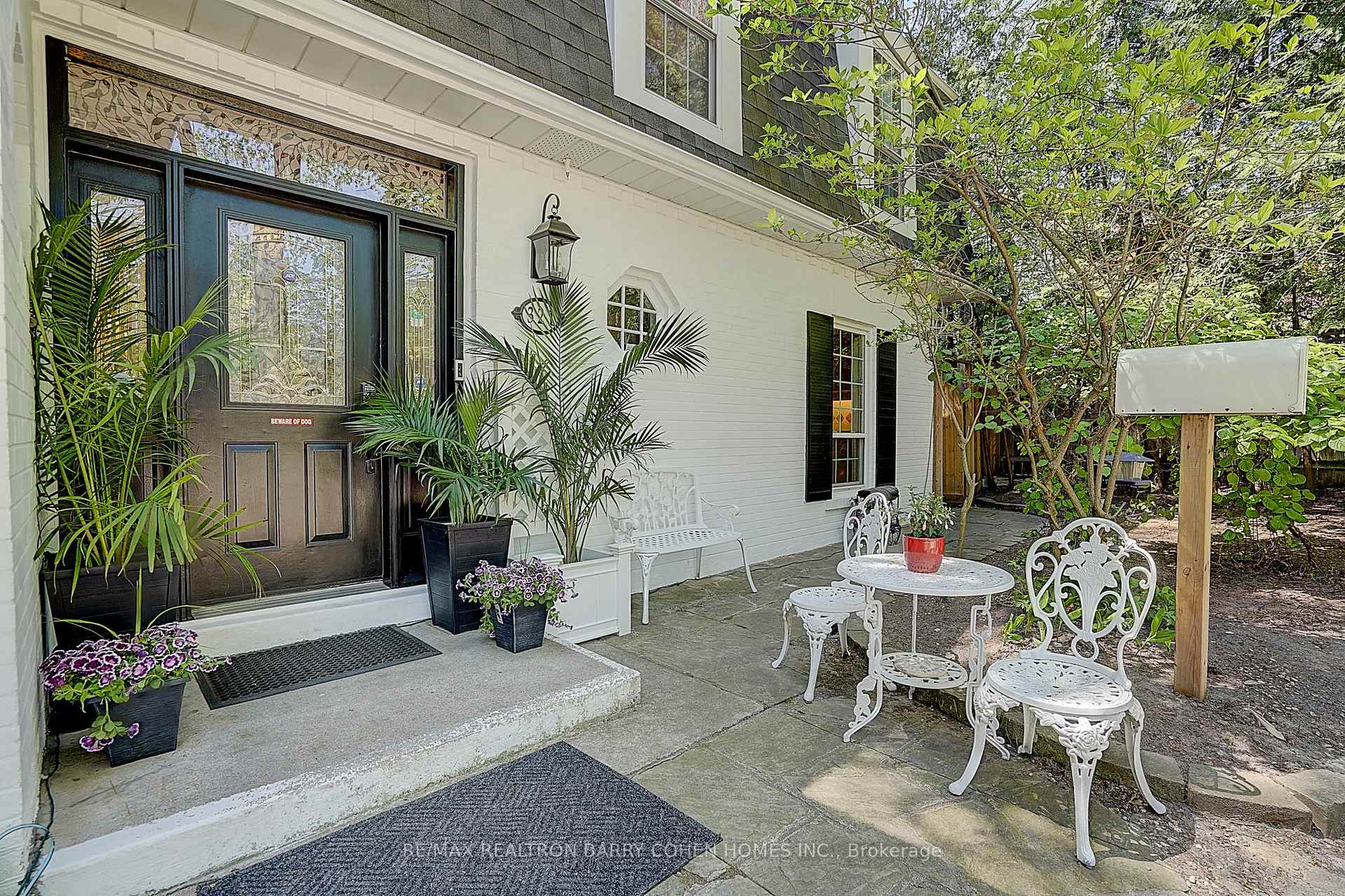 321 Lawrence Avenue E, Toronto C12 — photo 5 of 5