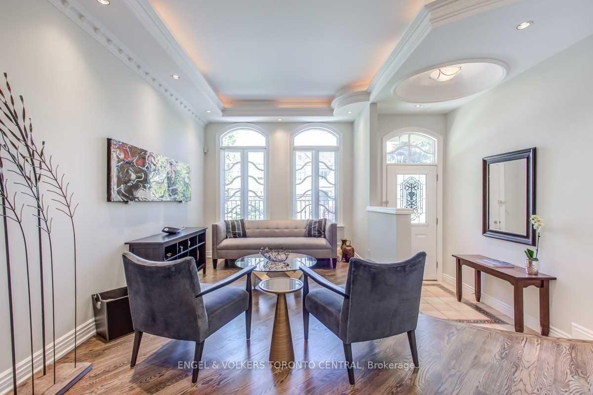 405 Bedford Park Avenue, Toronto C04 — photo 4 of 5