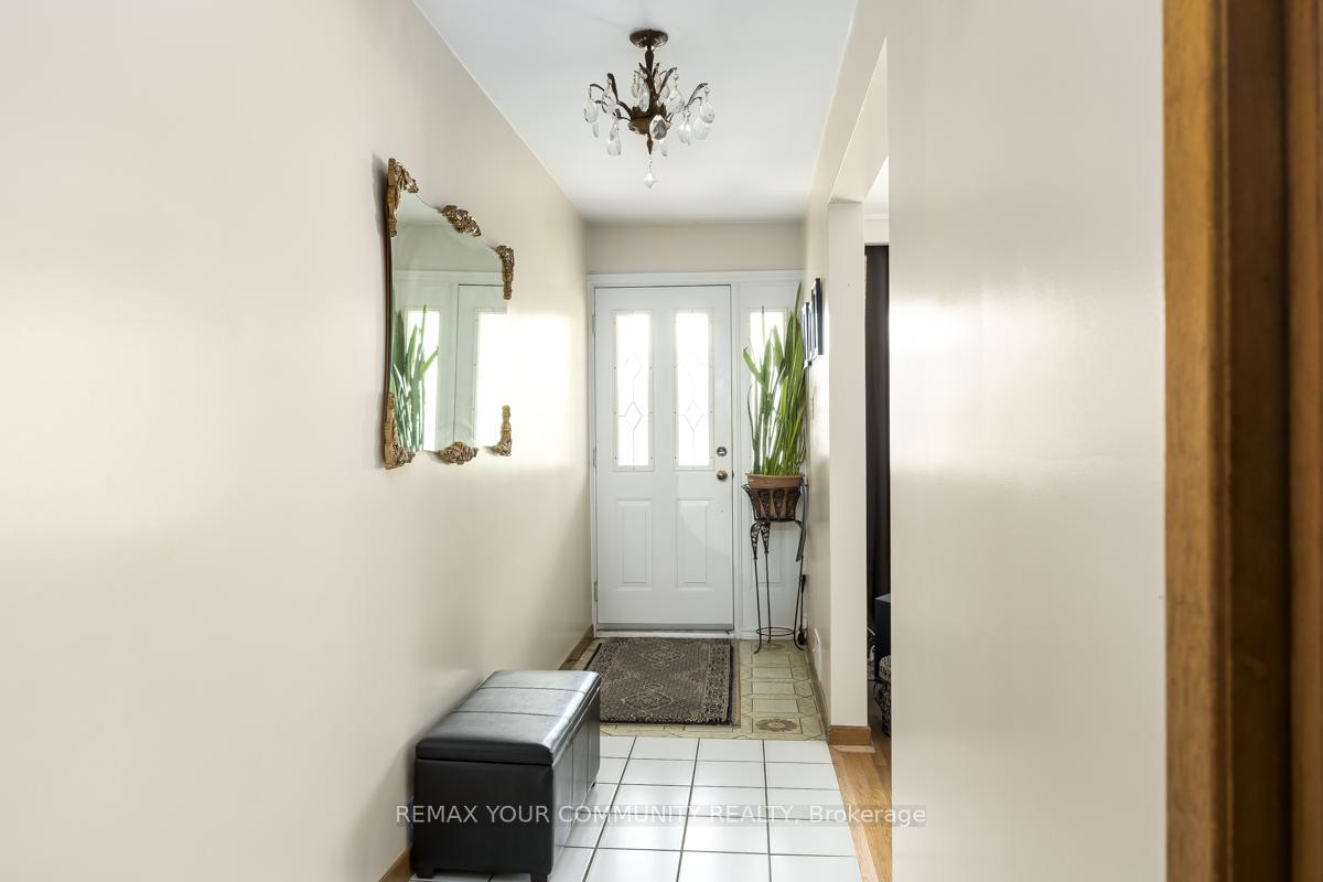 267 Horsham Avenue, Toronto C07 — photo 4 of 5