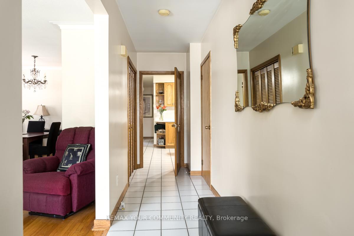267 Horsham Avenue, Toronto C07 — photo 5 of 5
