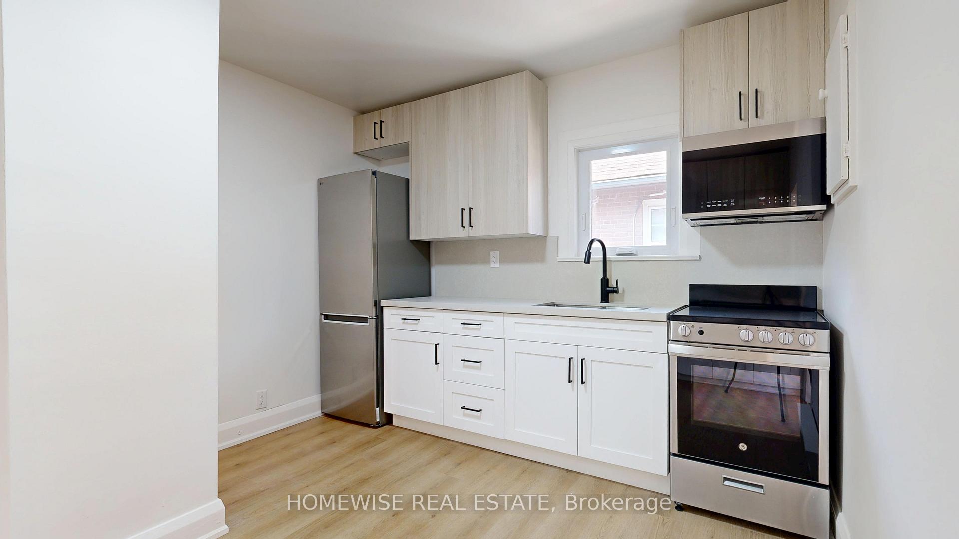 1214 Avenue Road 2, Toronto C04, ON M5N 2G4 — Toronto C04, Ontario