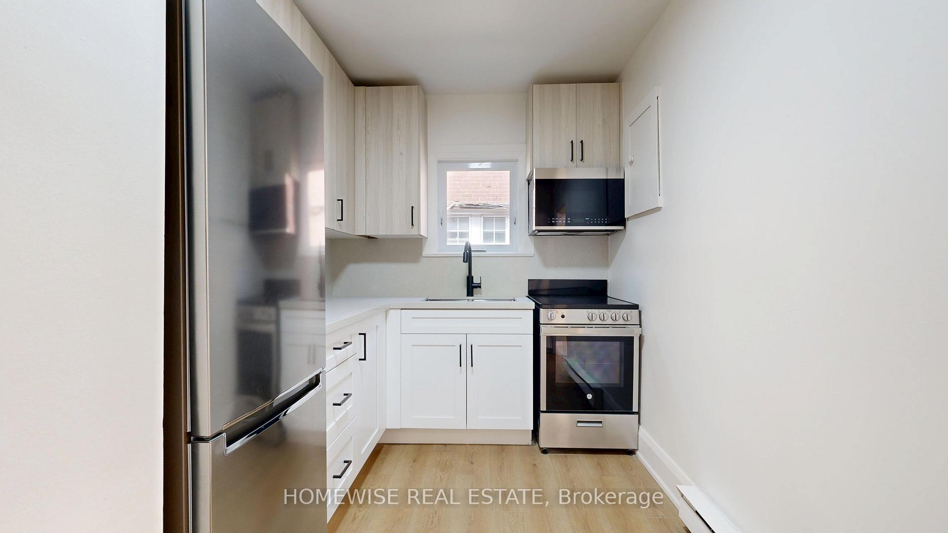 1214 Avenue Road 1, Toronto C04 — photo 2 of 5