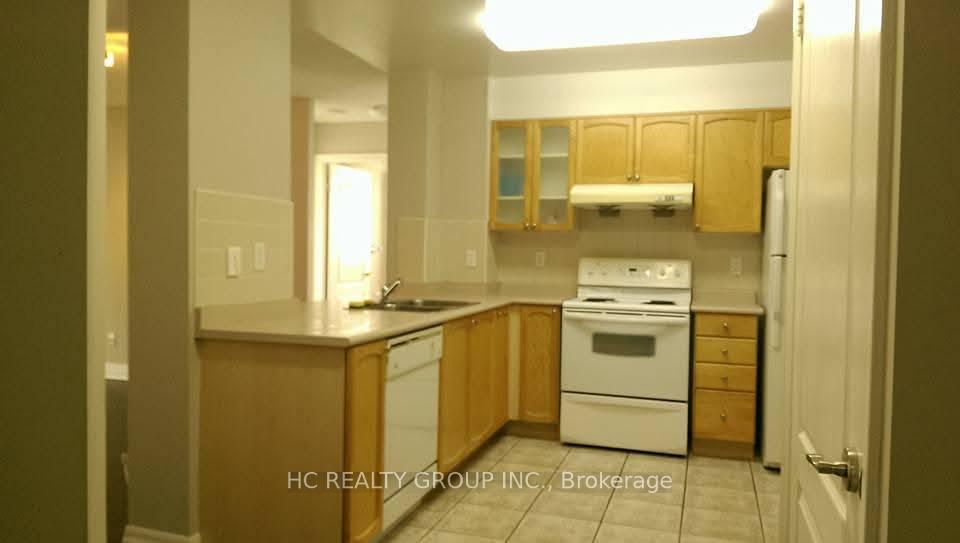 188 Doris Avenue 1003, Toronto C14 — photo 2 of 5
