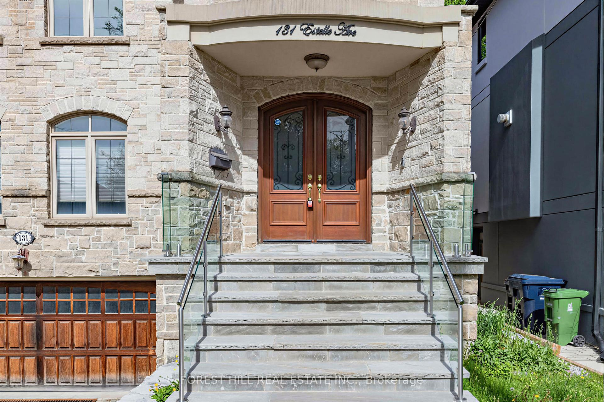 131 Estelle Avenue, Toronto C14 — photo 2 of 5
