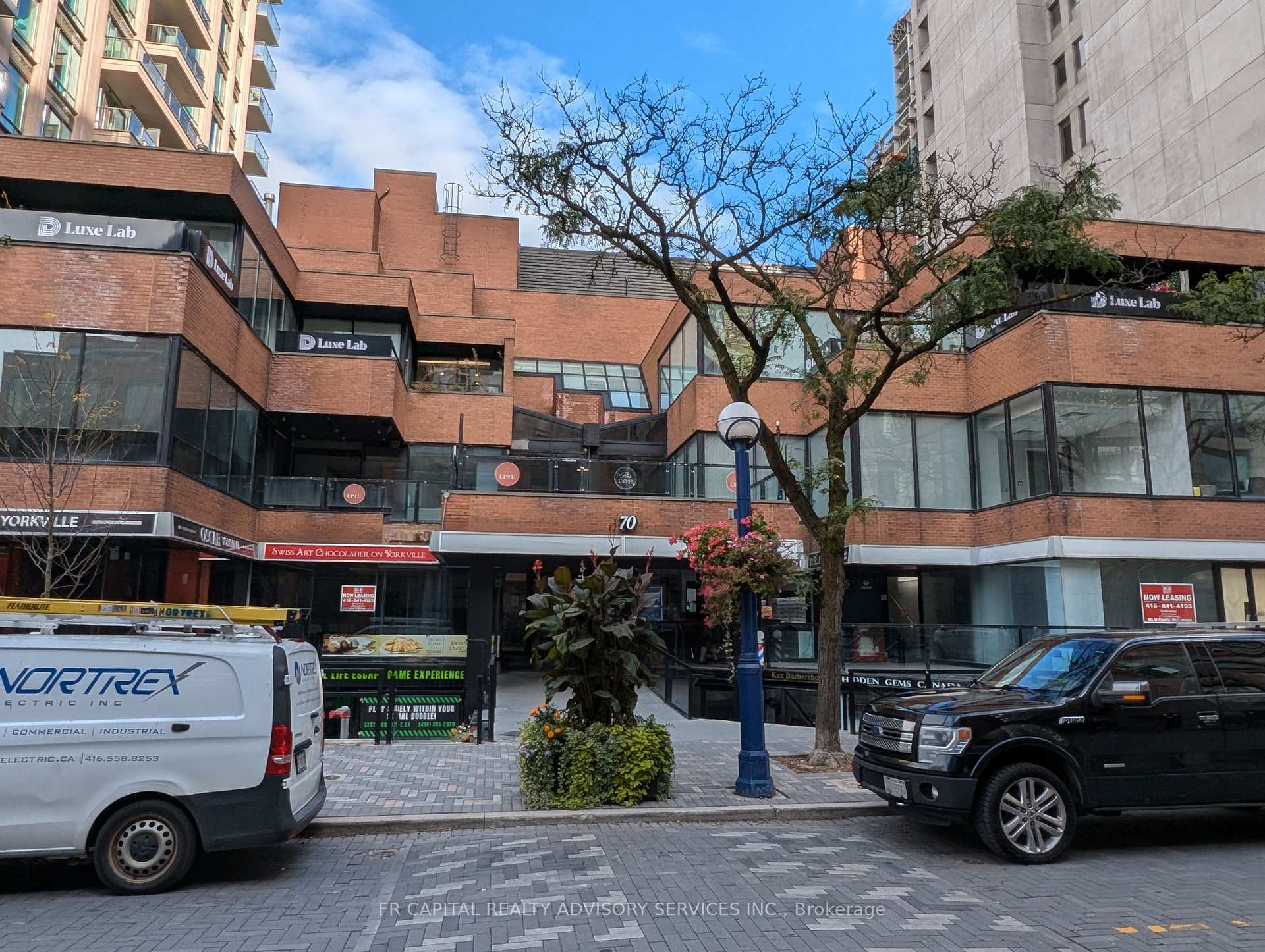 70 Yorkville Avenue 30, Toronto C02, ON M5R 1B9 — Toronto C02, Ontario