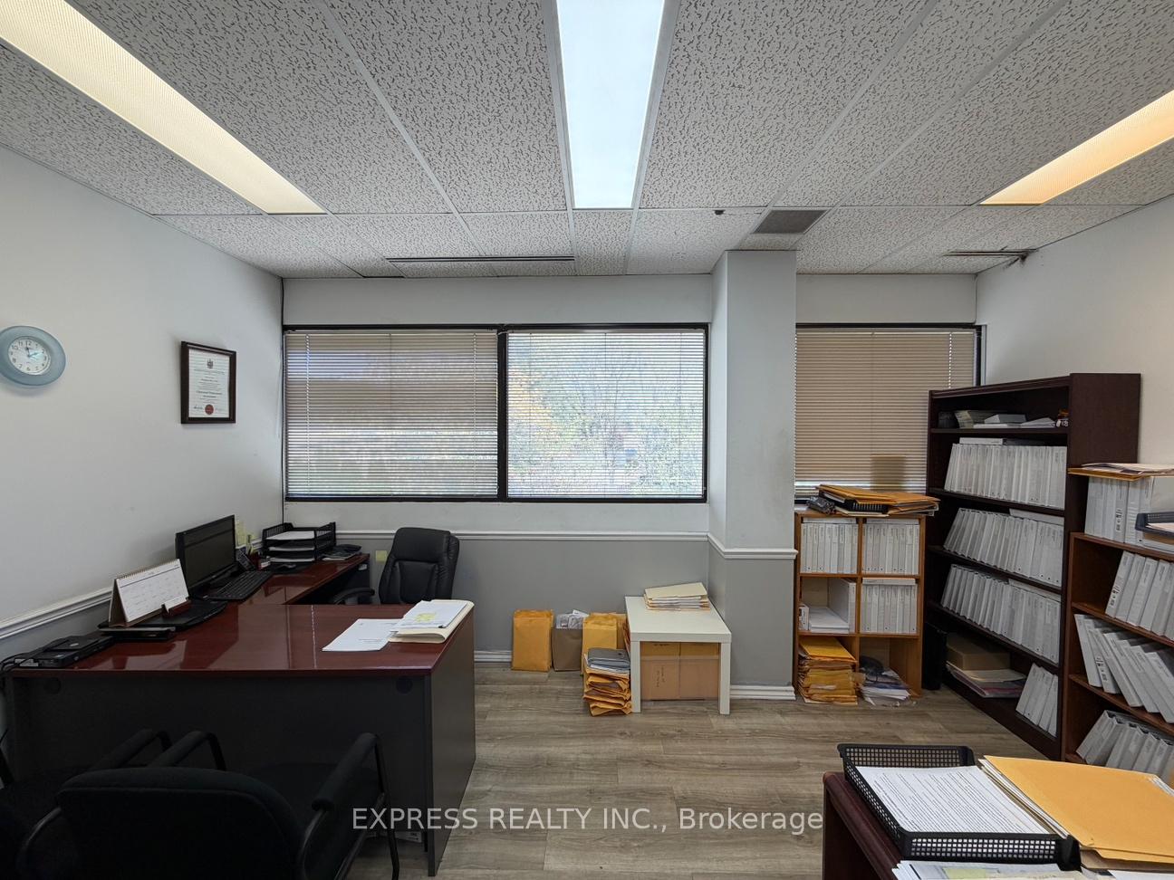 121 Willowdale Avenue 206, Toronto C14 — photo 3 of 5