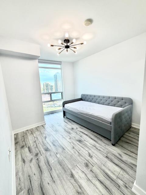5740 Yonge Street 1401, Toronto C07 — photo 4 of 5