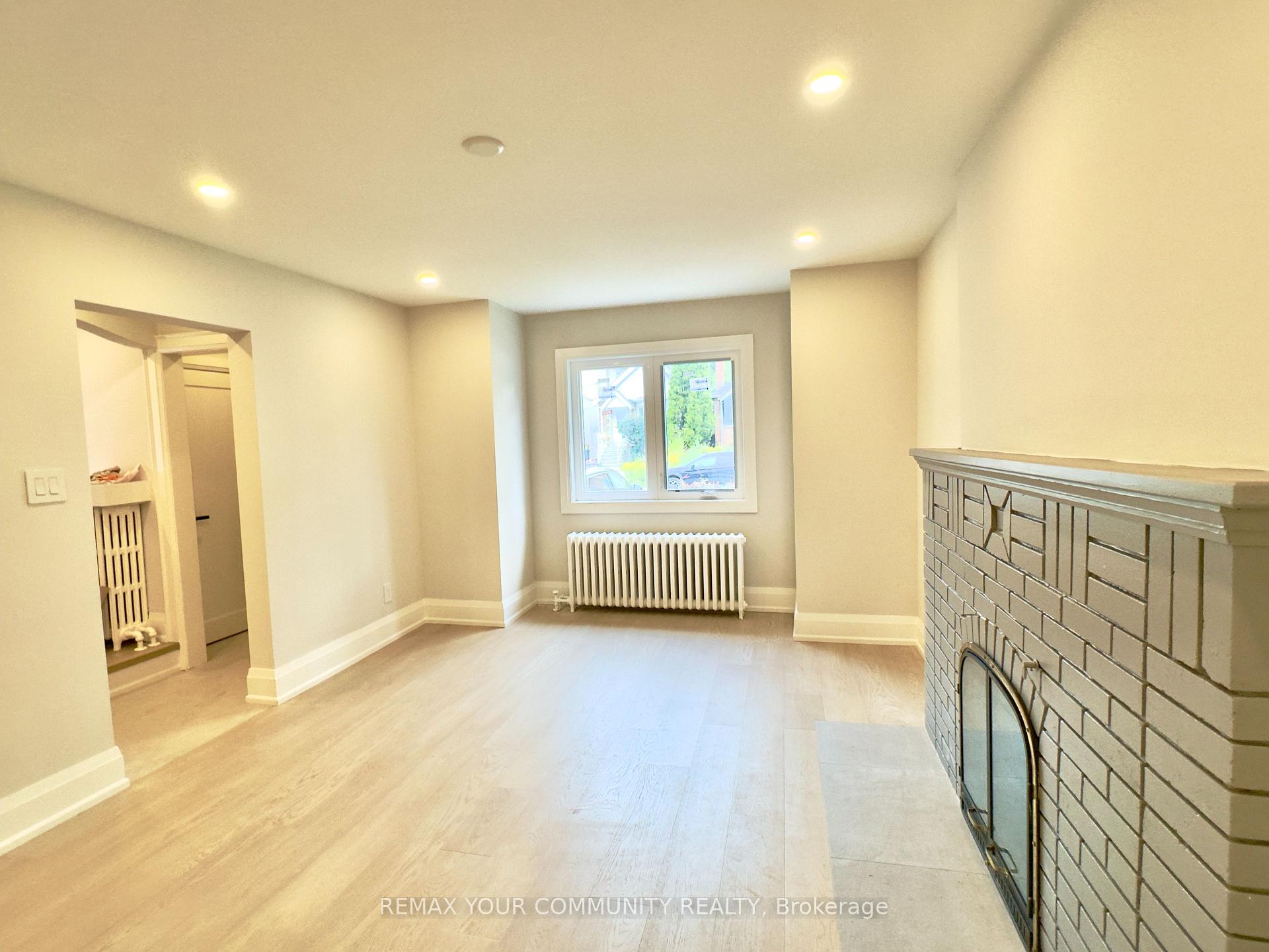 351 Fairlawn Avenue, Toronto C04 — photo 5 of 5