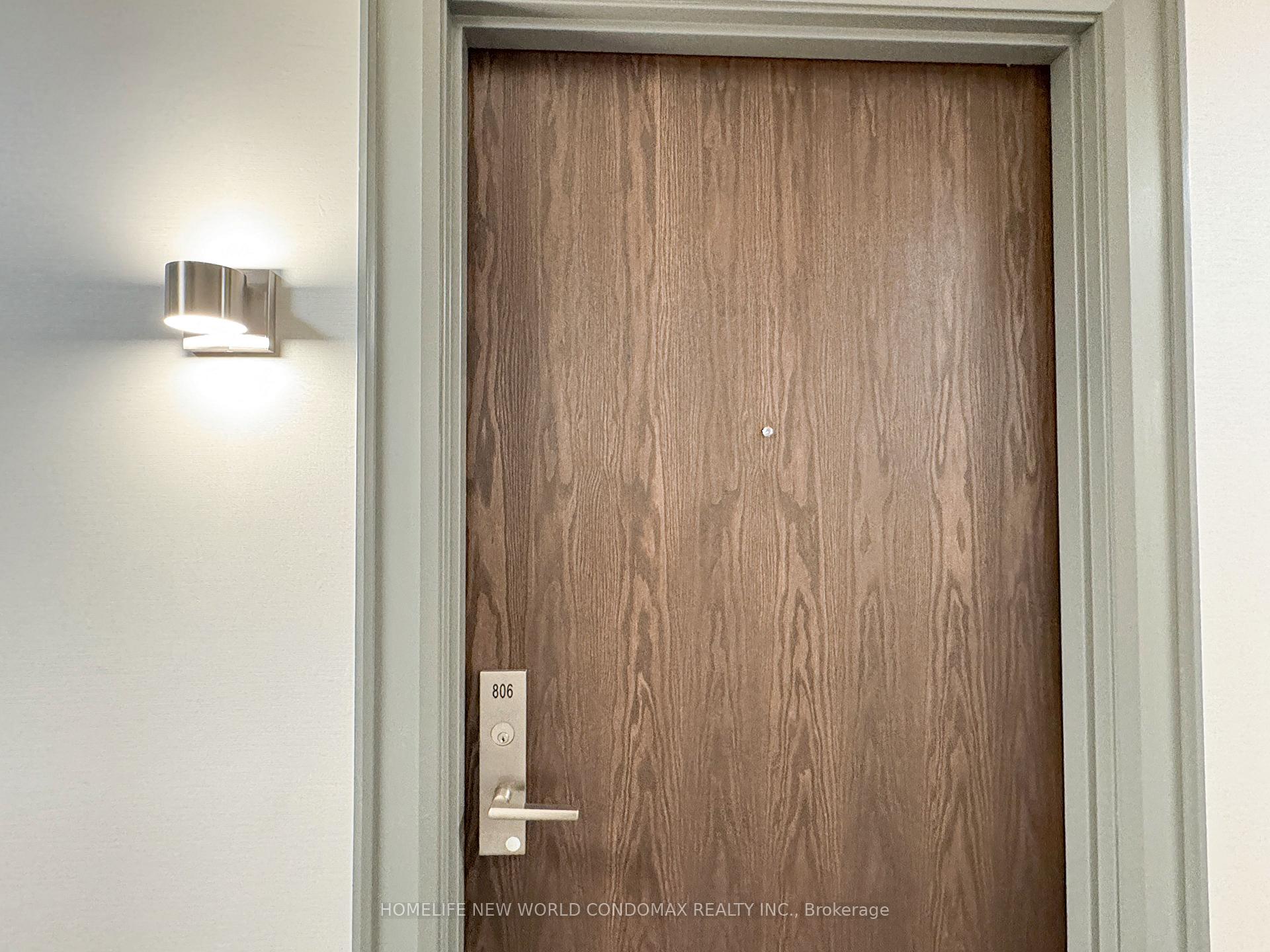 4955 Yonge Street 806, Toronto C14 — photo 3 of 5