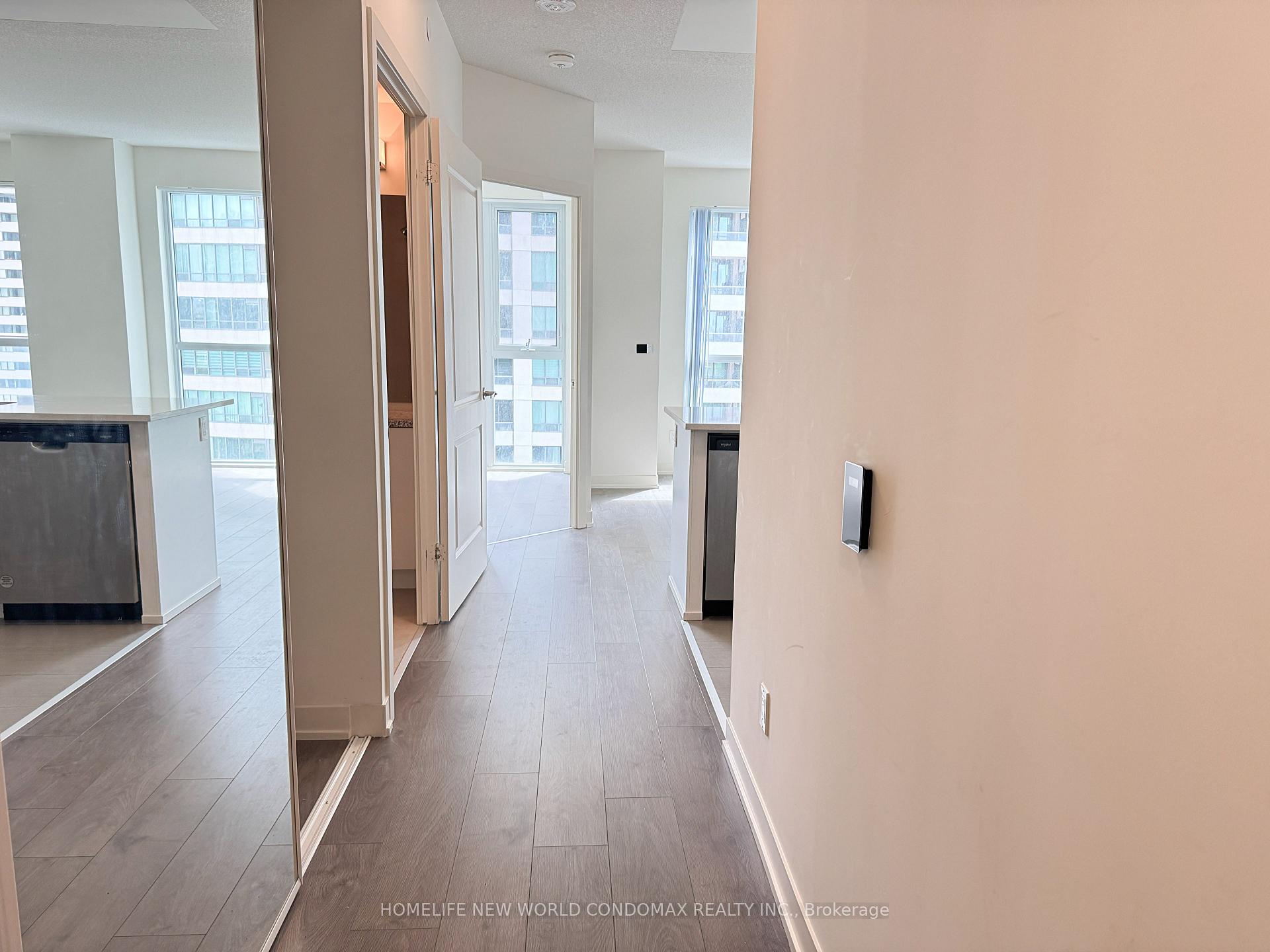 4955 Yonge Street 806, Toronto C14 — photo 5 of 5