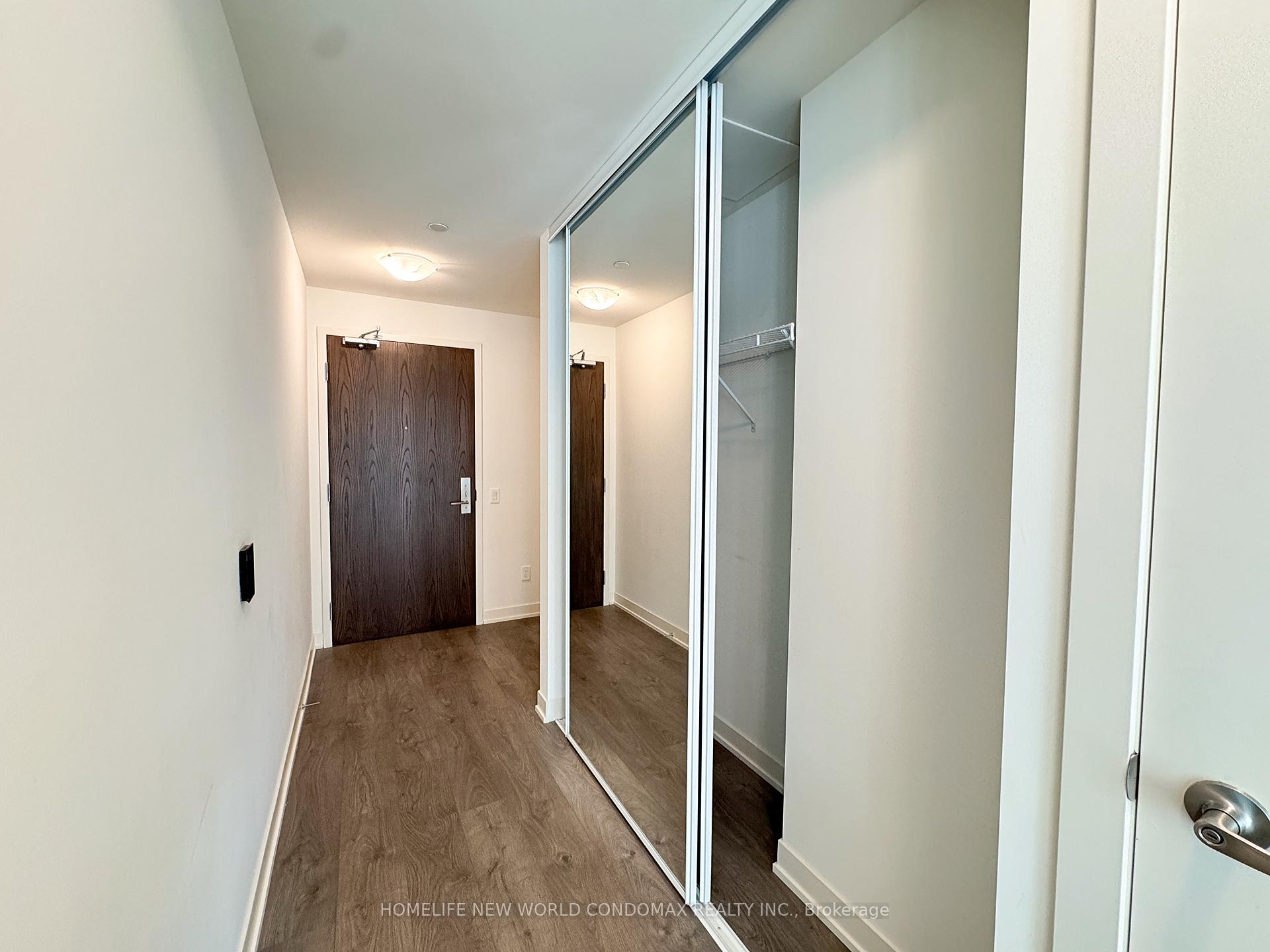4955 Yonge Street 806, Toronto C14 — photo 5 of 5