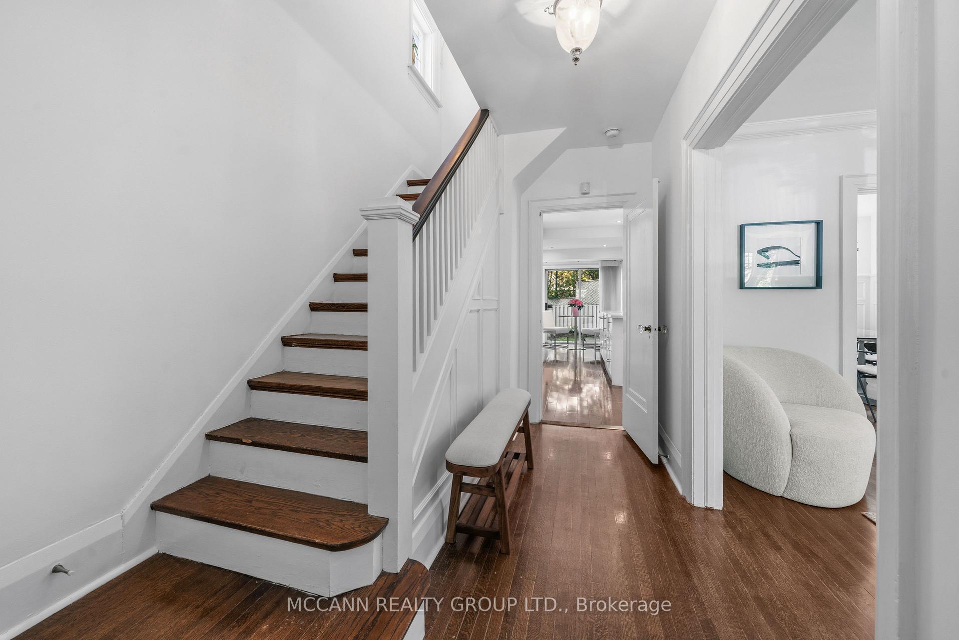 111 Chudleigh Avenue, Toronto C04 — photo 4 of 5