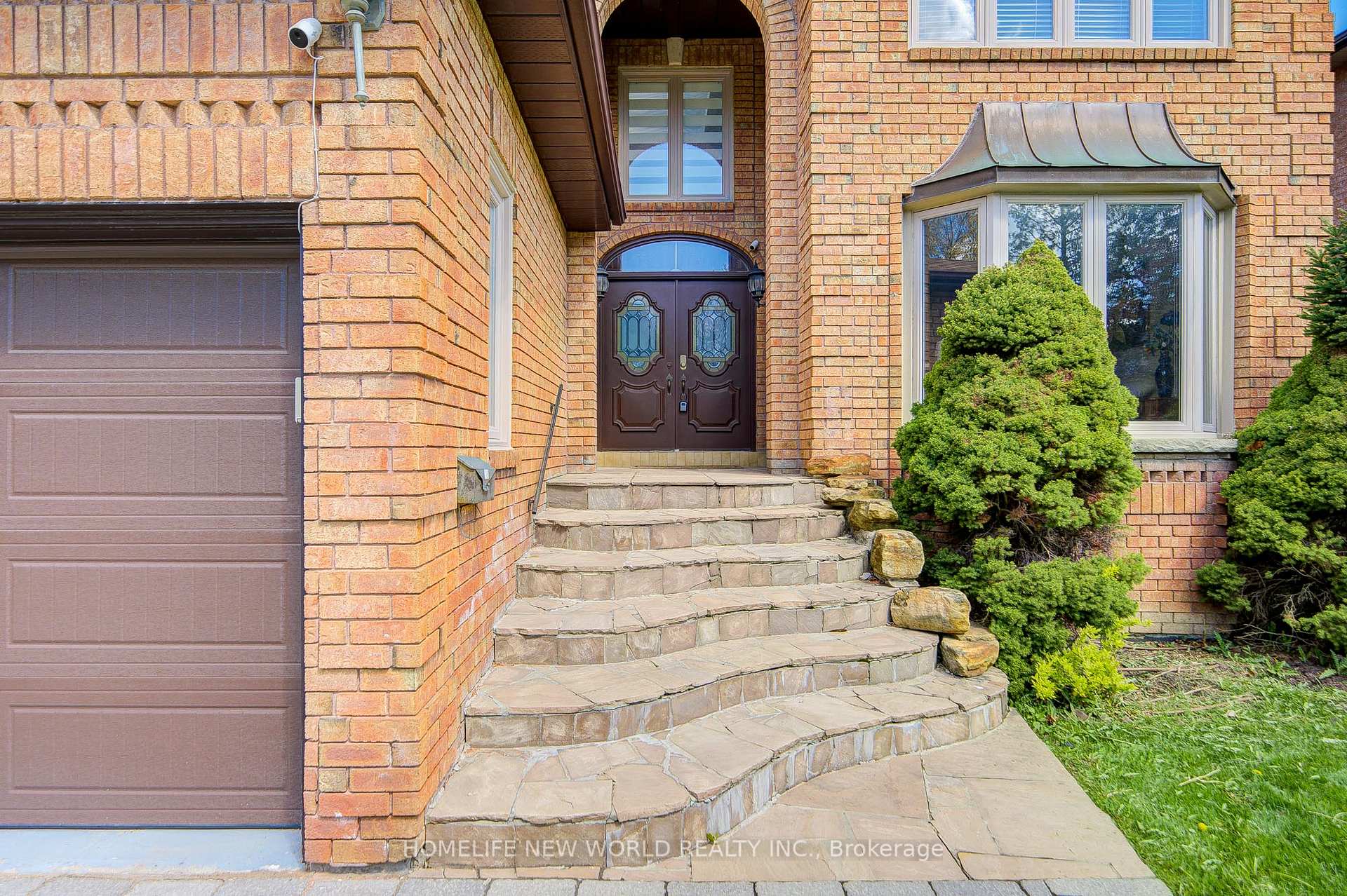 278 Kingsdale Avenue, Toronto C14 — photo 3 of 5