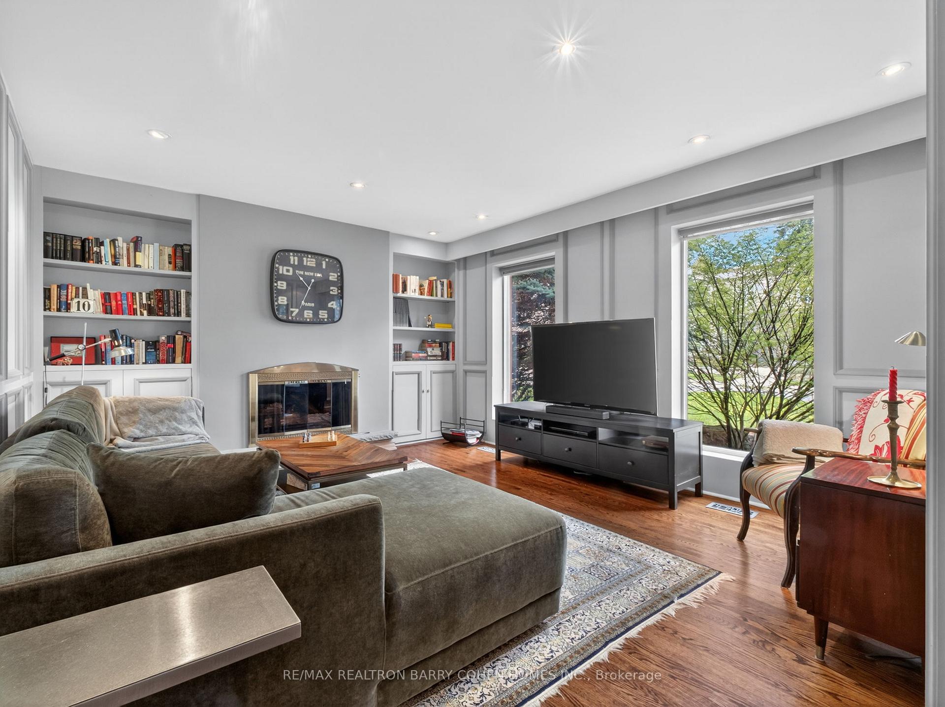 19 Saintfield Avenue, Toronto C12 — photo 5 of 5