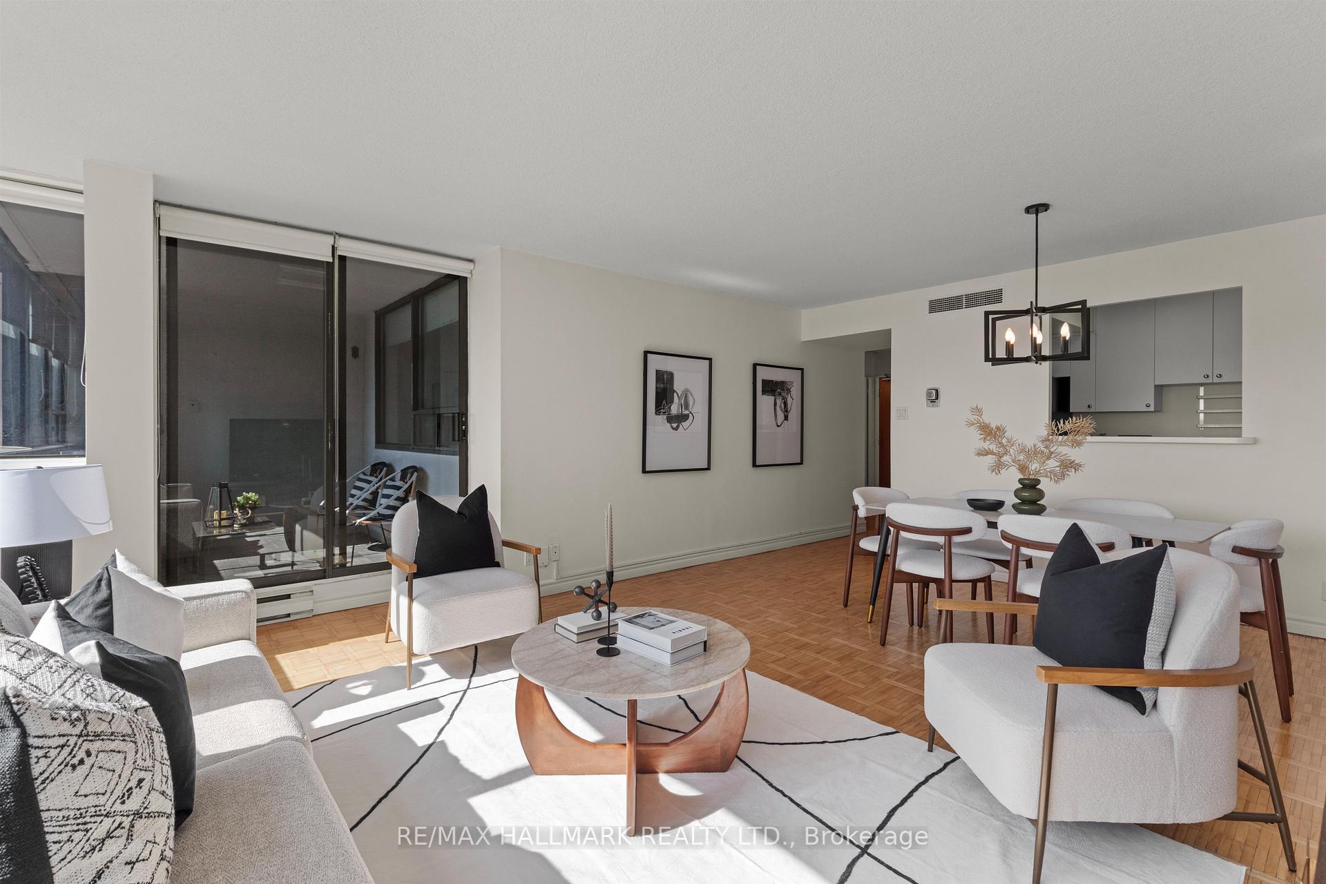 914 Yonge Street 1506, Toronto C02 — photo 2 of 5