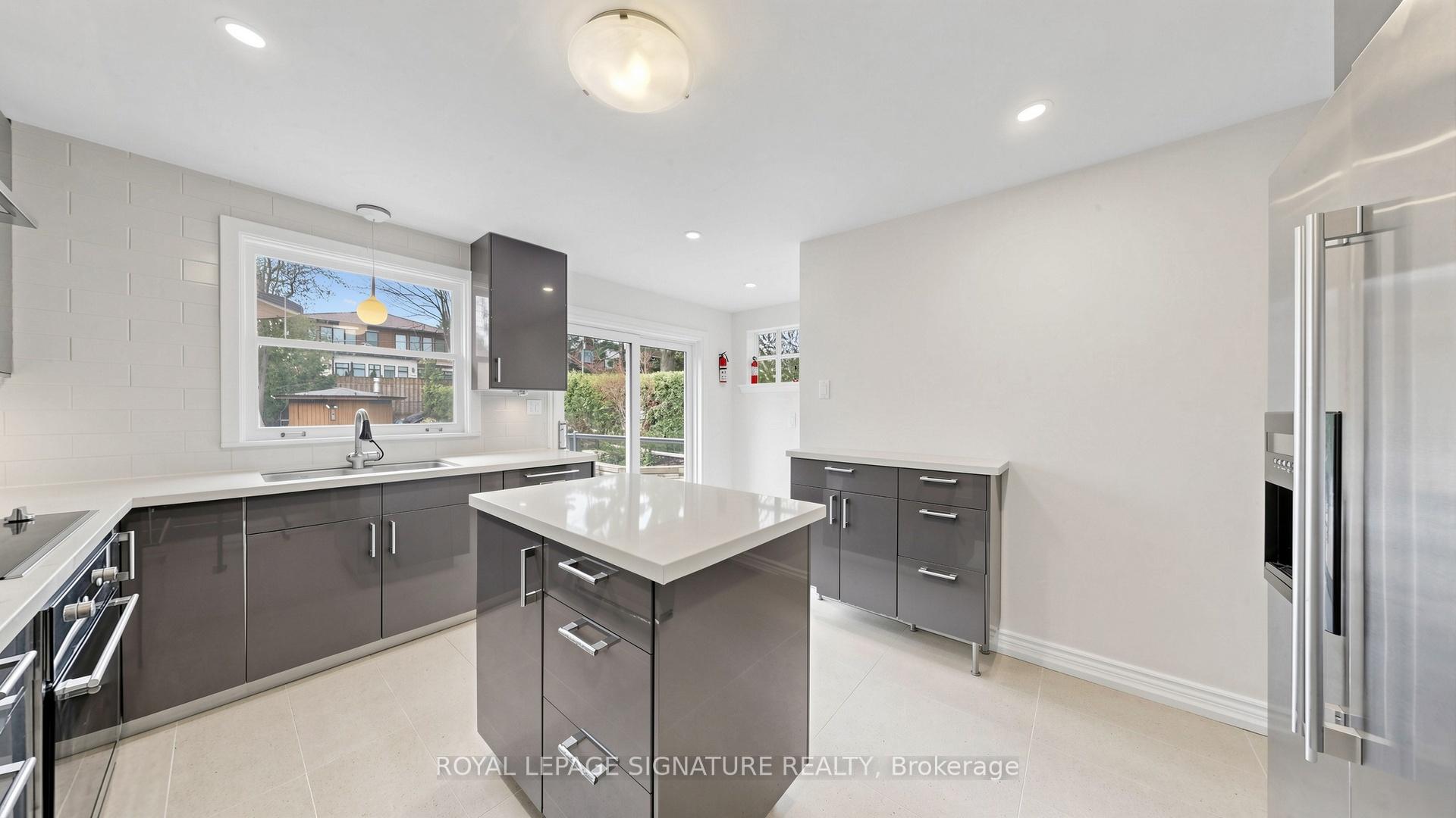 195 York Mills Road, Toronto C12 — photo 4 of 5