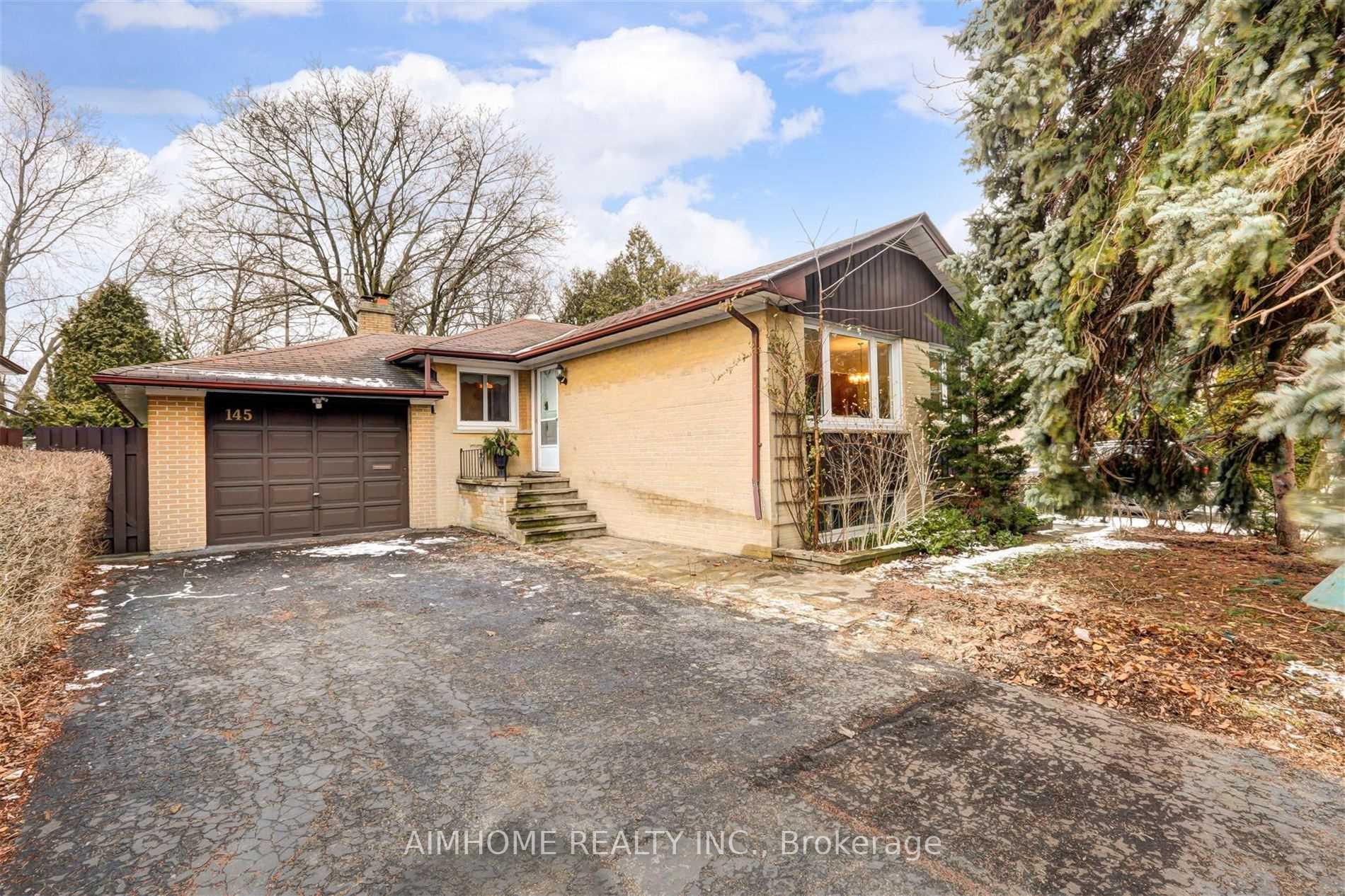 145 Homewood Avenue Lower L, Toronto C07, ON M2M 1K4 — Toronto C07, Ontario