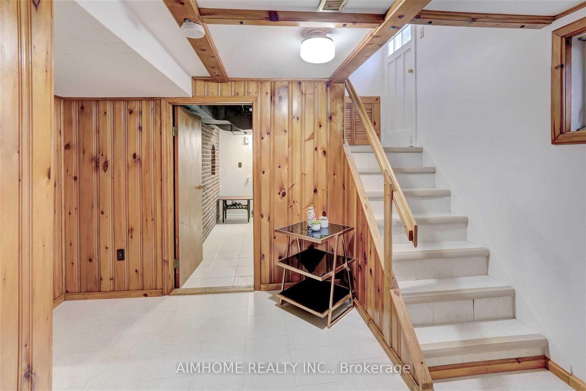 145 Homewood Avenue Lower L, Toronto C07 — photo 2 of 5