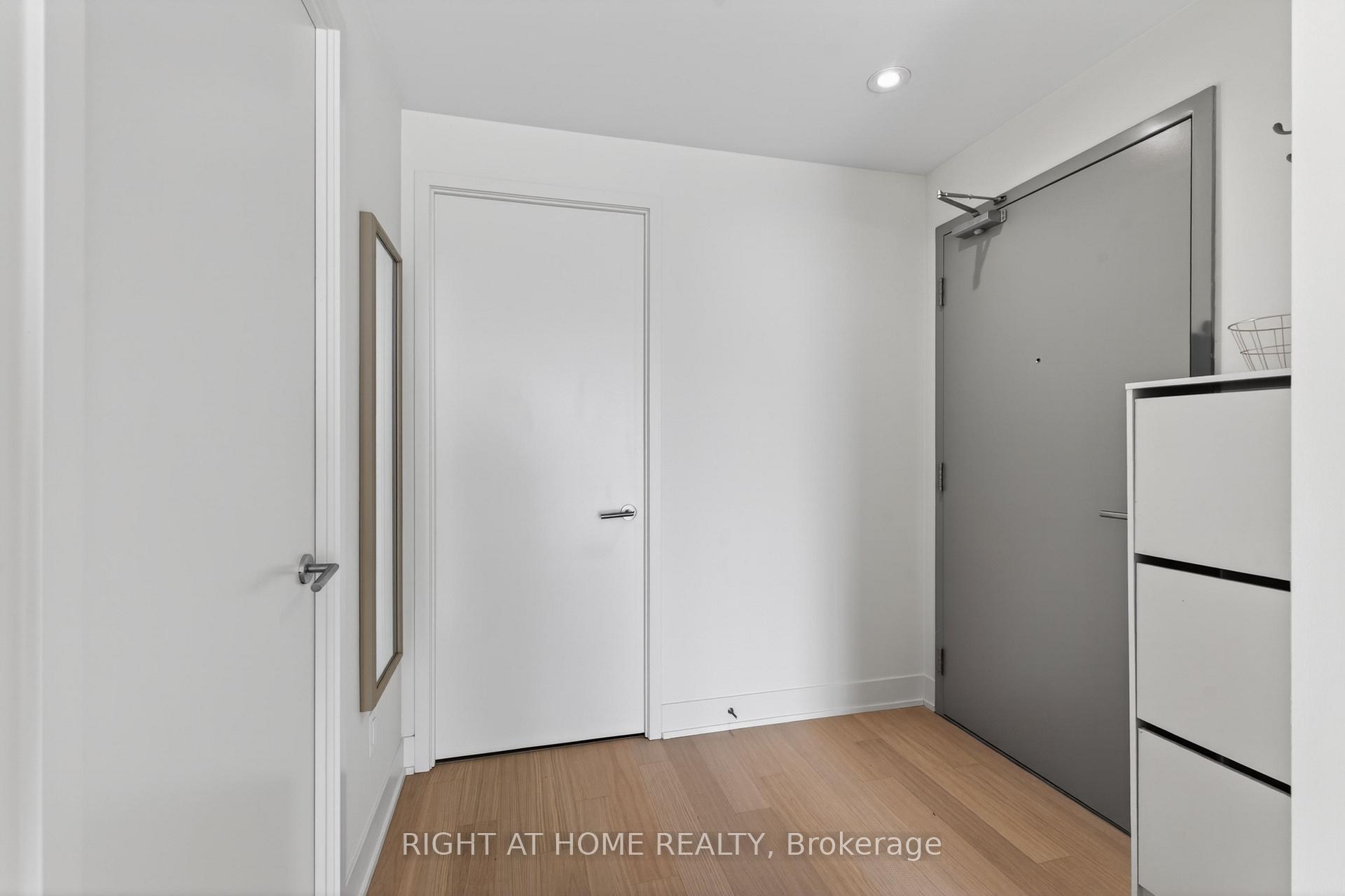 322 Dupont Street, Toronto C02 — photo 2 of 5