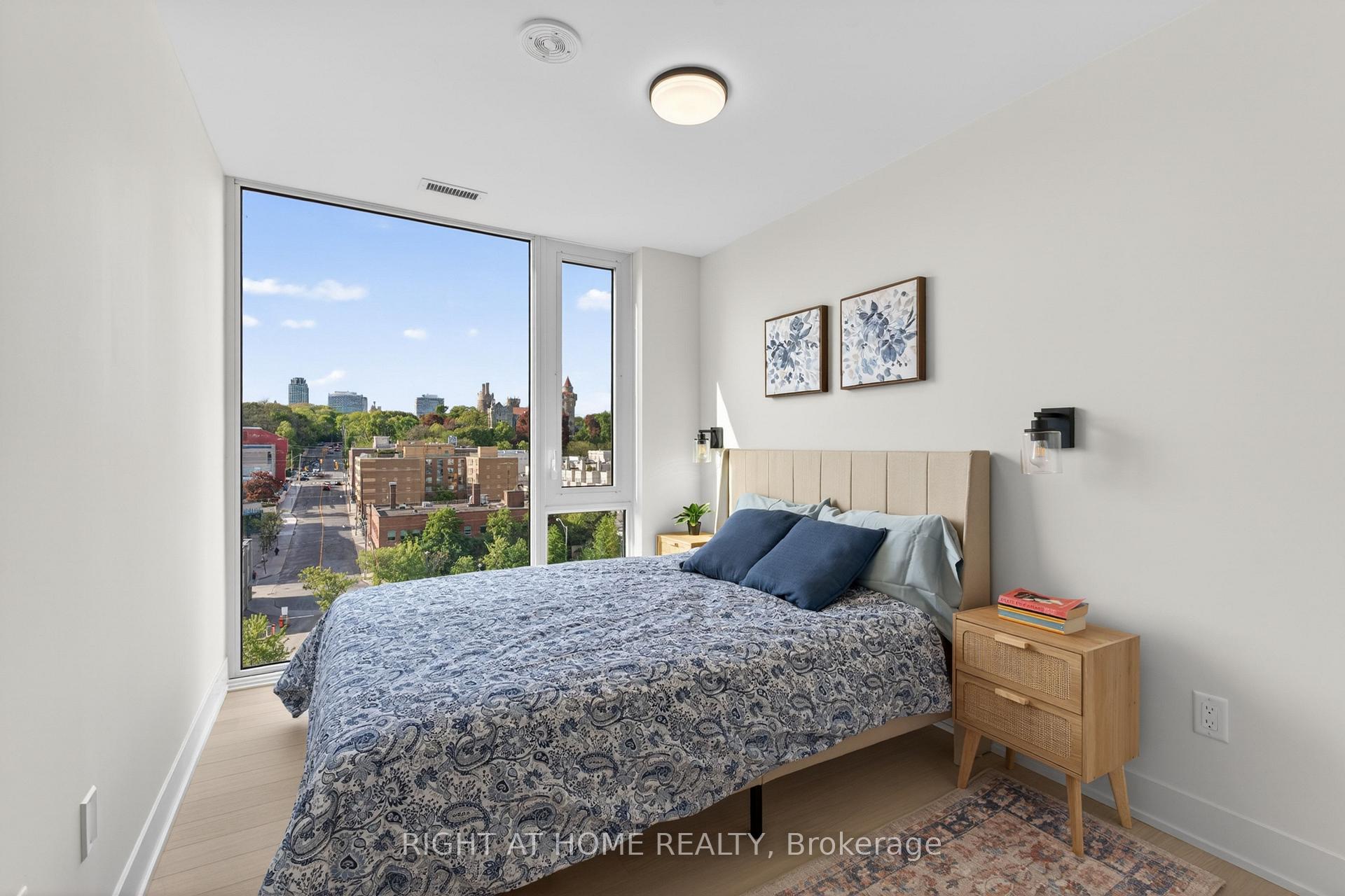 322 Dupont Street, Toronto C02 — photo 5 of 5