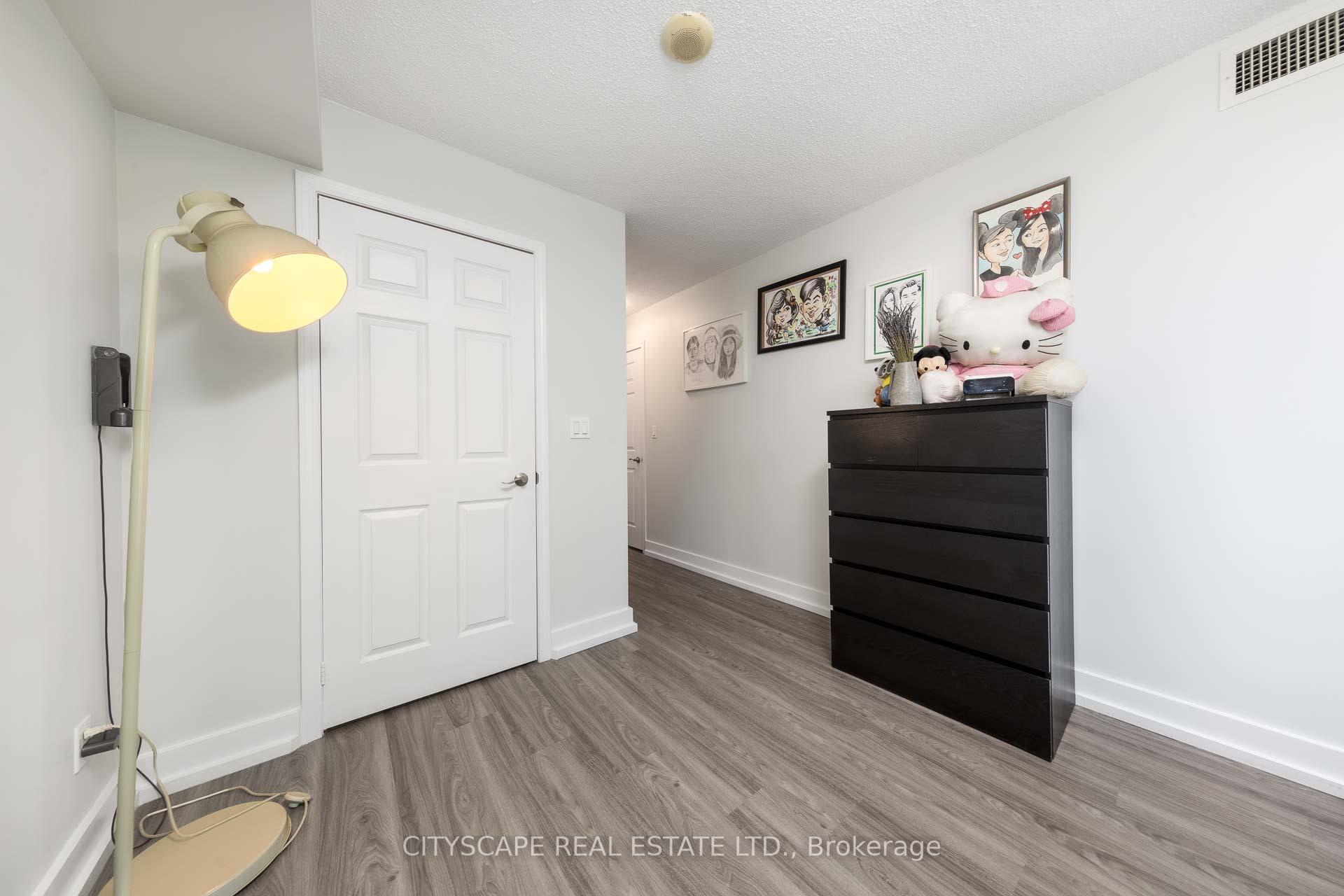 5940 Yonge Street 609, Toronto C07 — photo 3 of 5