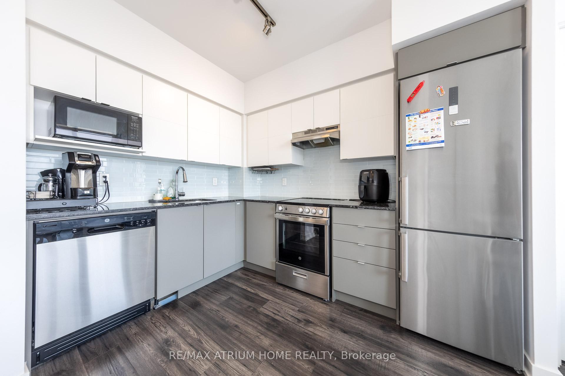 120 Varna Drive 1515, Toronto C04 — photo 5 of 5